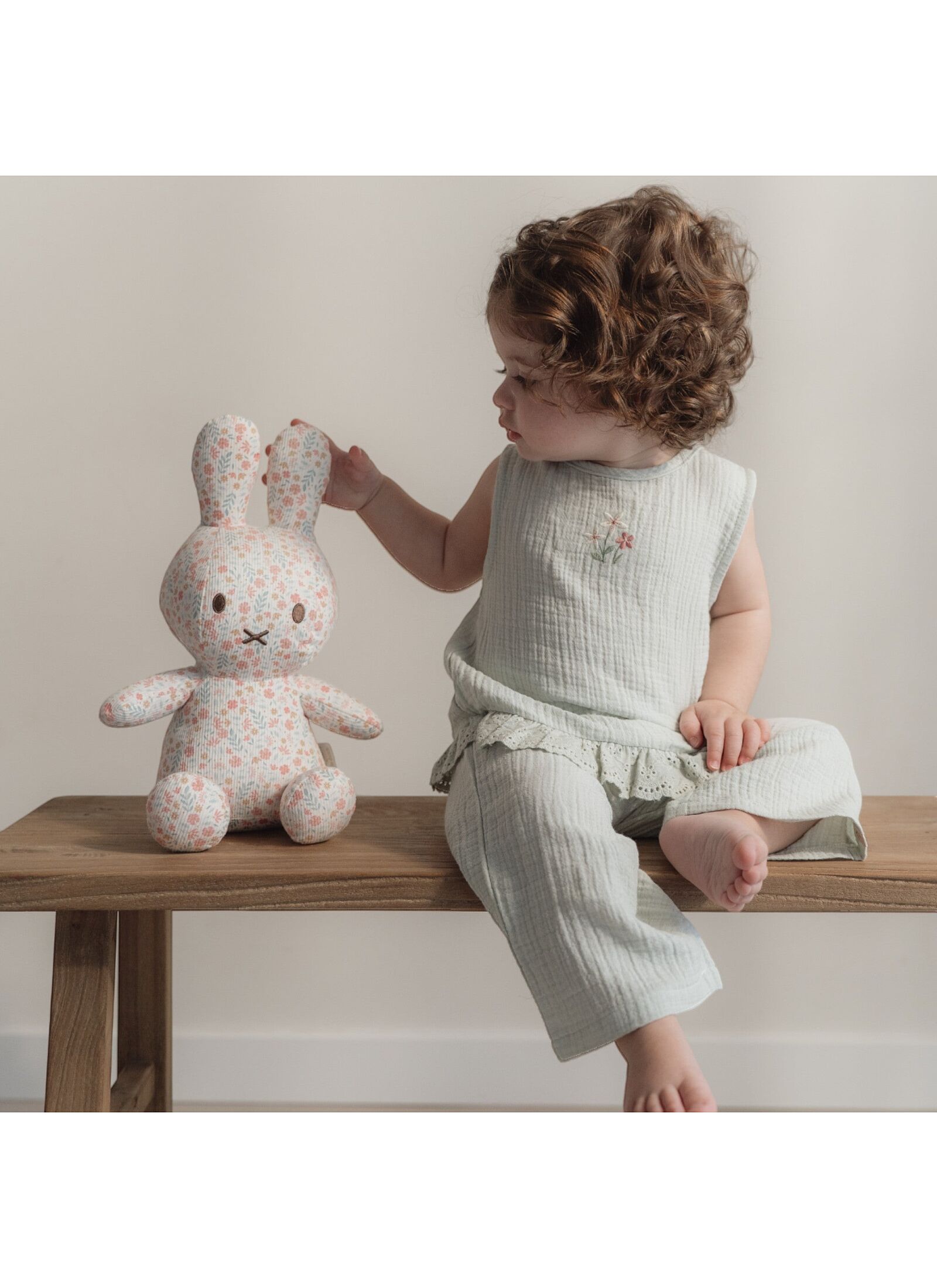 SOFT TOY 30CM MIFFY LUCKY BLOSSOM ALL OVER