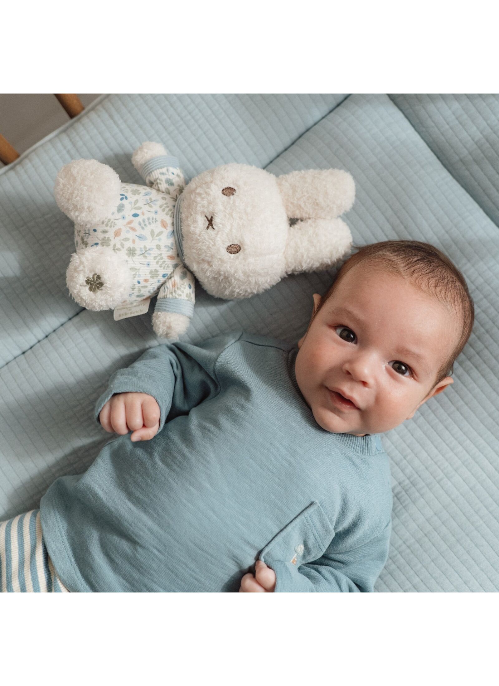 SOFT TOY 20CM MIFFY LUCKY LEAVES