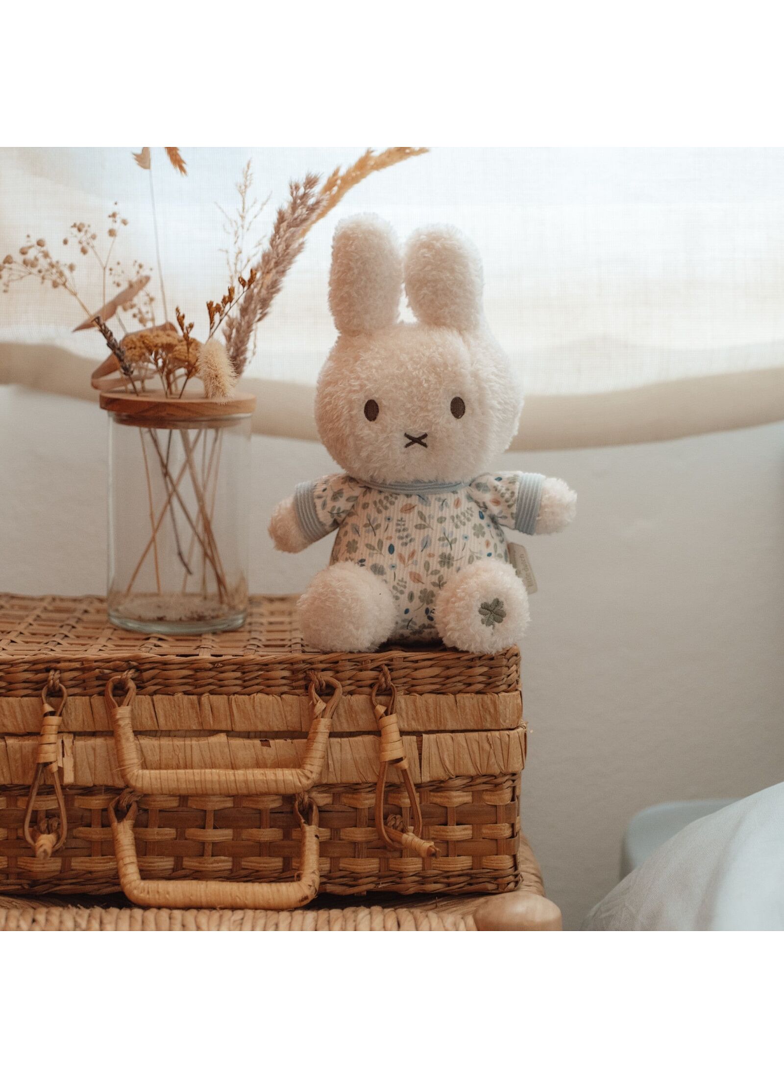 SOFT TOY 20CM MIFFY LUCKY LEAVES
