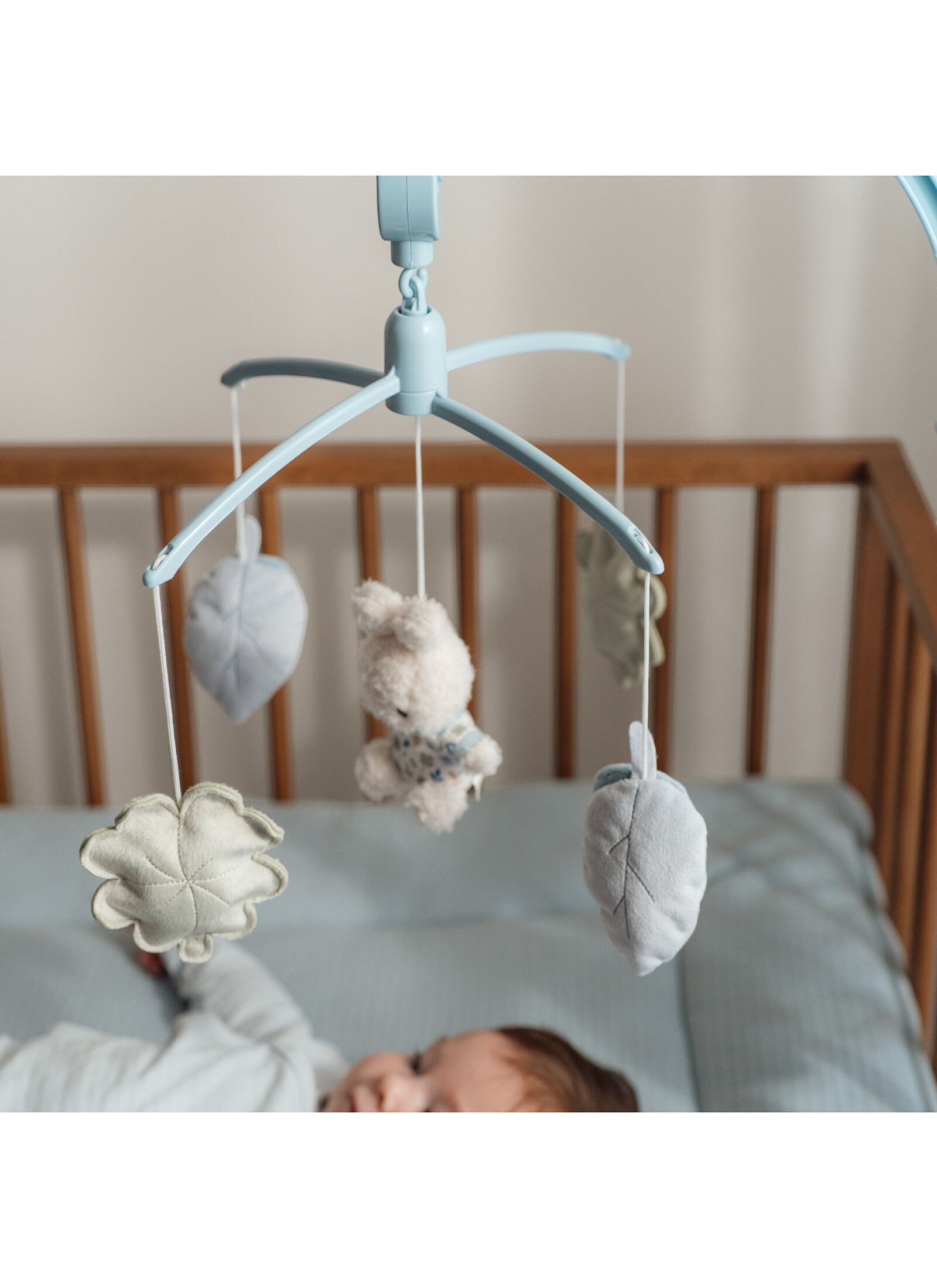 MUSIC MOBILE MIFFY MOBILE MIFFY LUCKY LEAVES