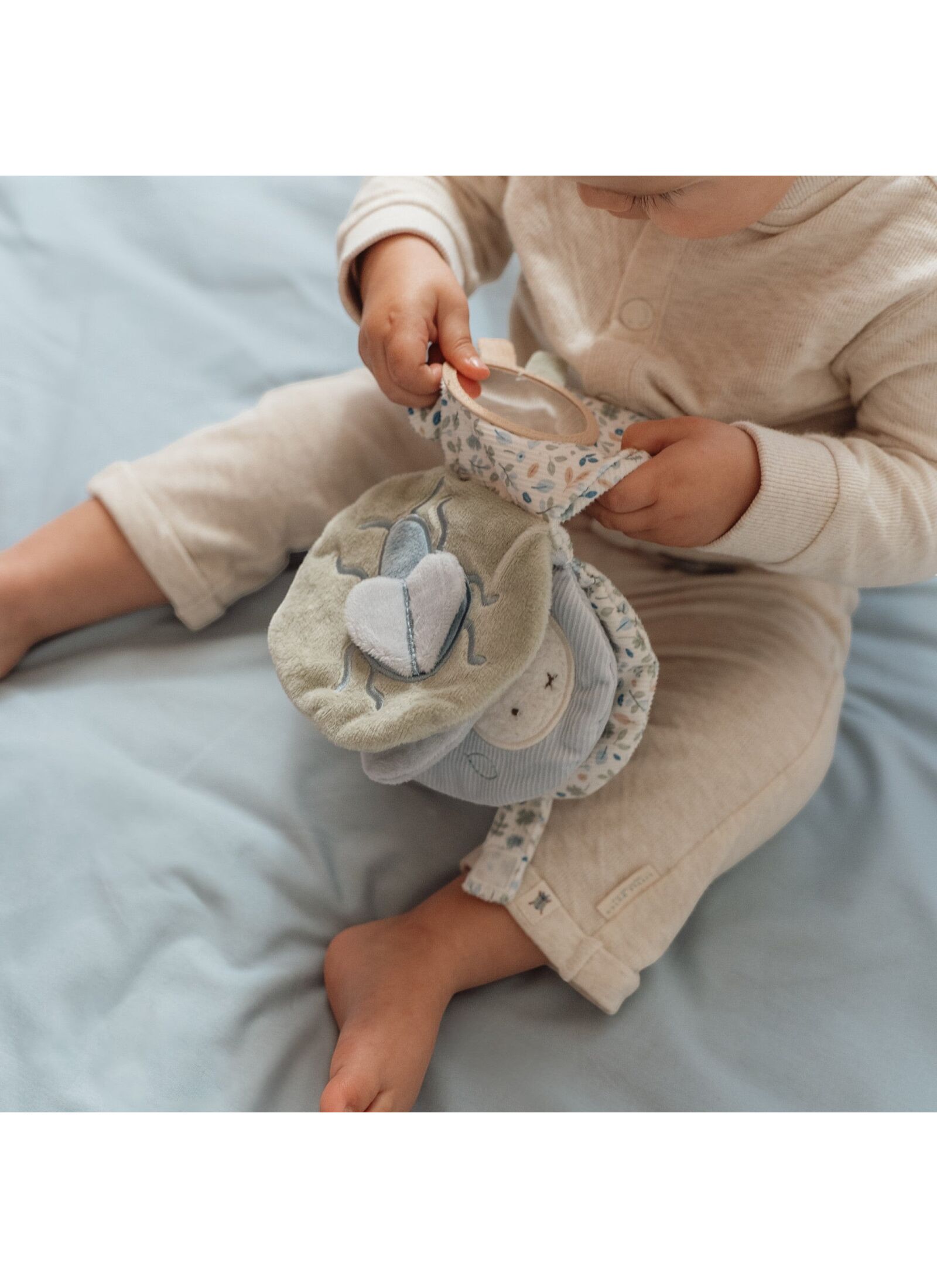 SOFT BOOK MIFFY LUCKY LEAVES