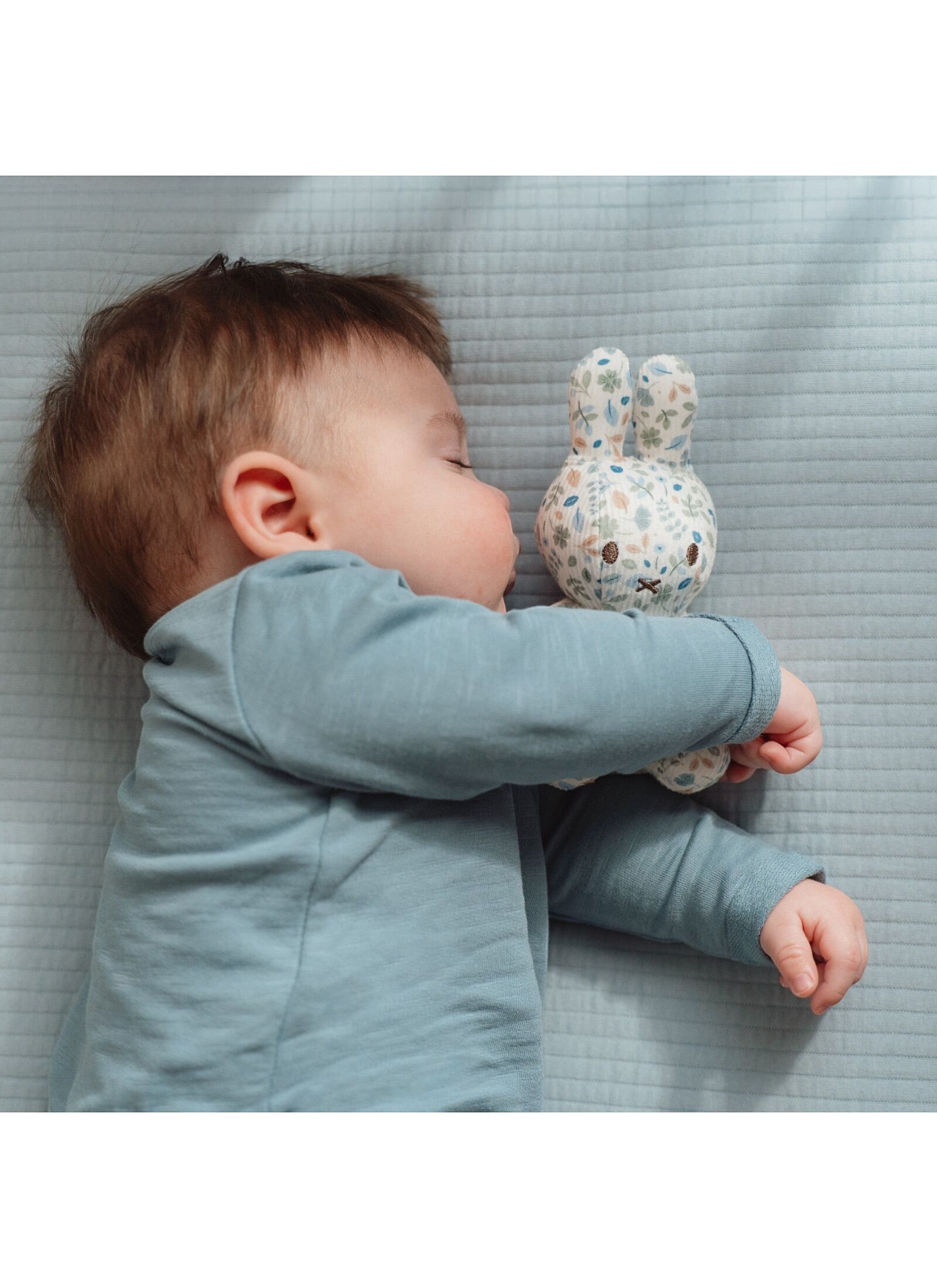 SOFT TOY 15CM MIFFY LUCKY LEAVES ALL OVER