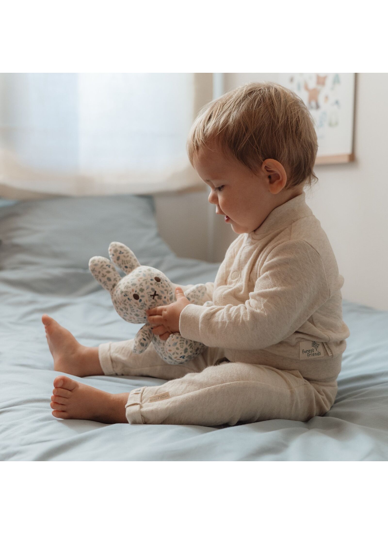 SOFT TOY 20CM MIFFY LUCKY LEAVES ALL OVER