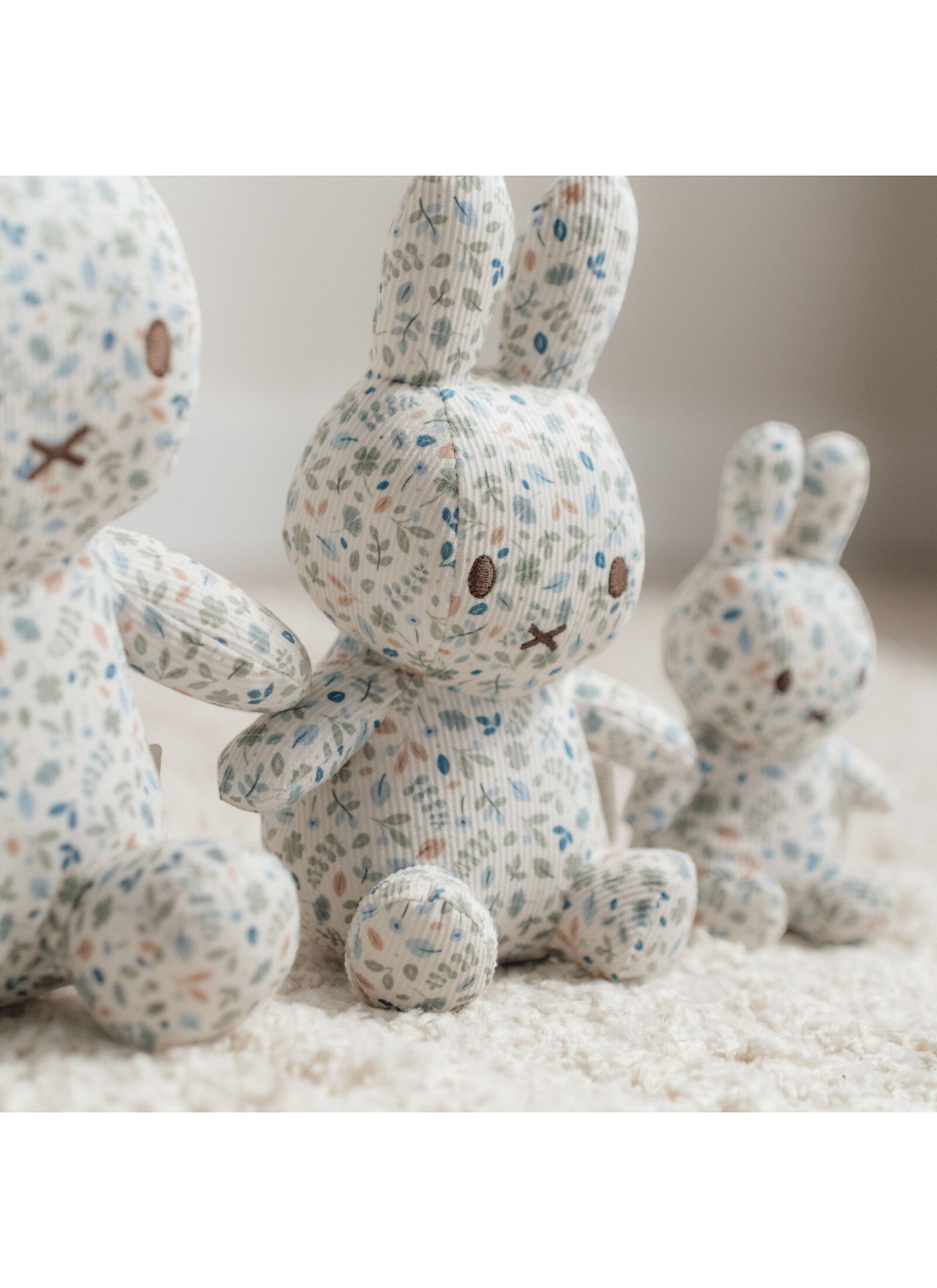 SOFT TOY 30CM MIFFY LUCKY LEAVES ALL OVER