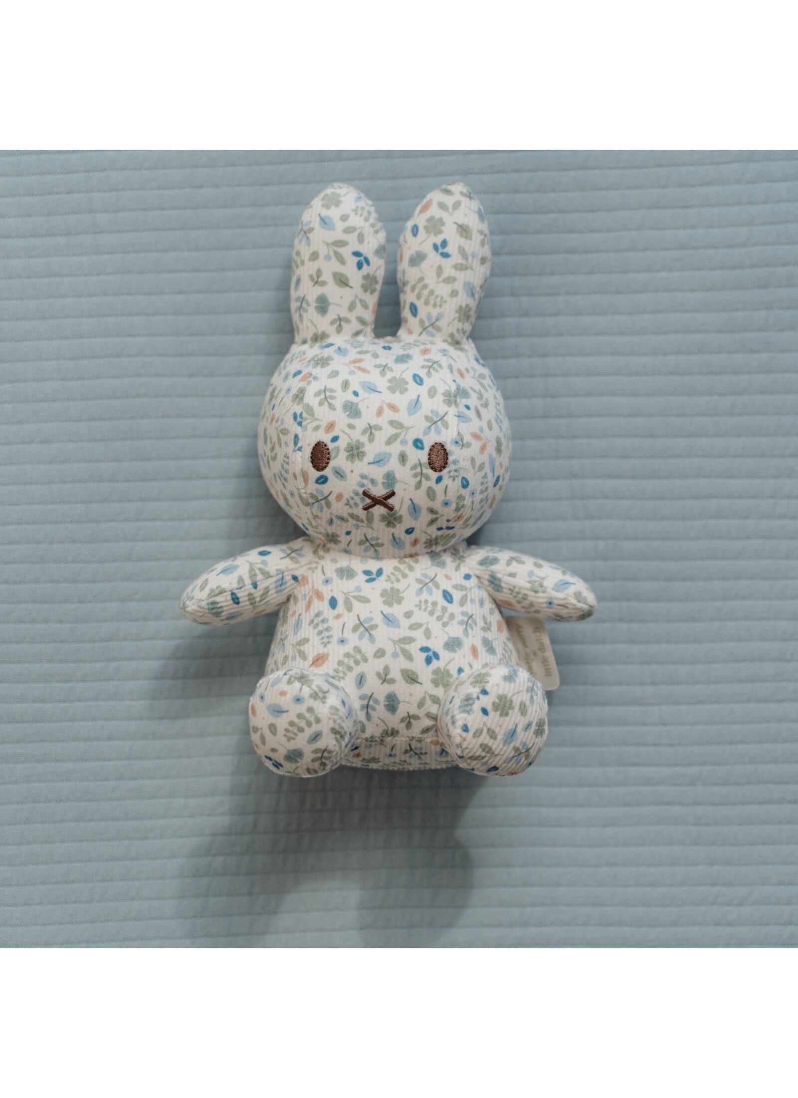 SOFT TOY 20CM MIFFY LUCKY LEAVES ALL OVER