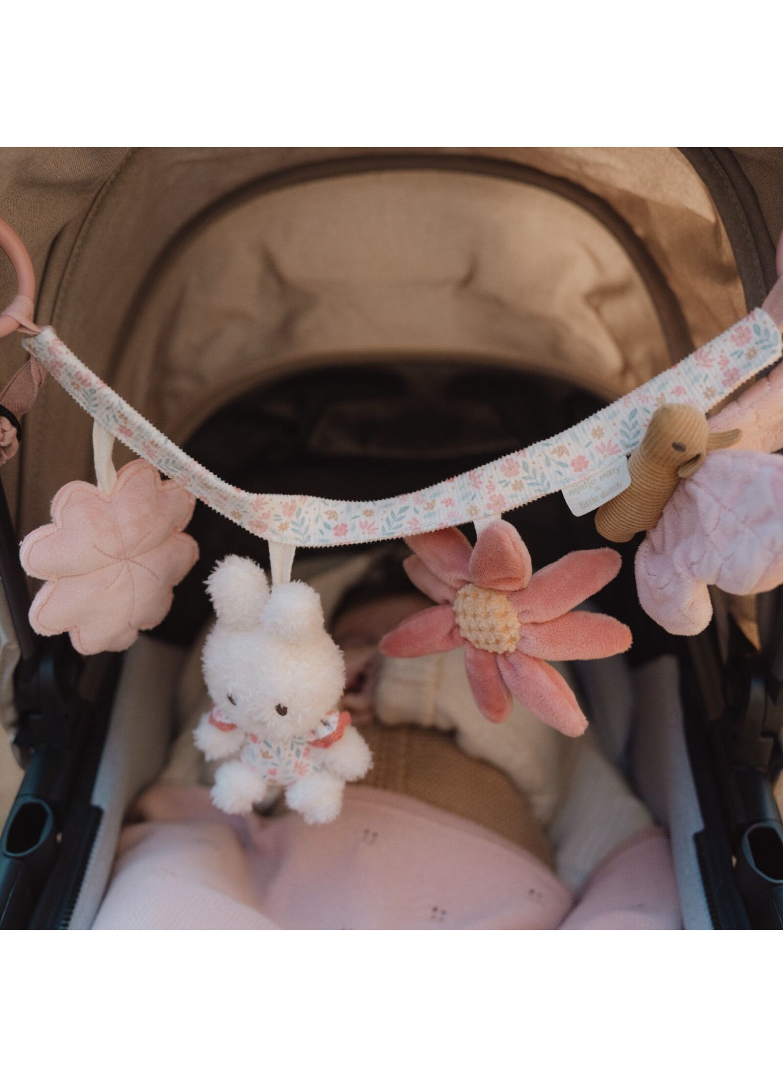 STROLLER TOY CHAIN MIFFY LUCKY BLOSSOM