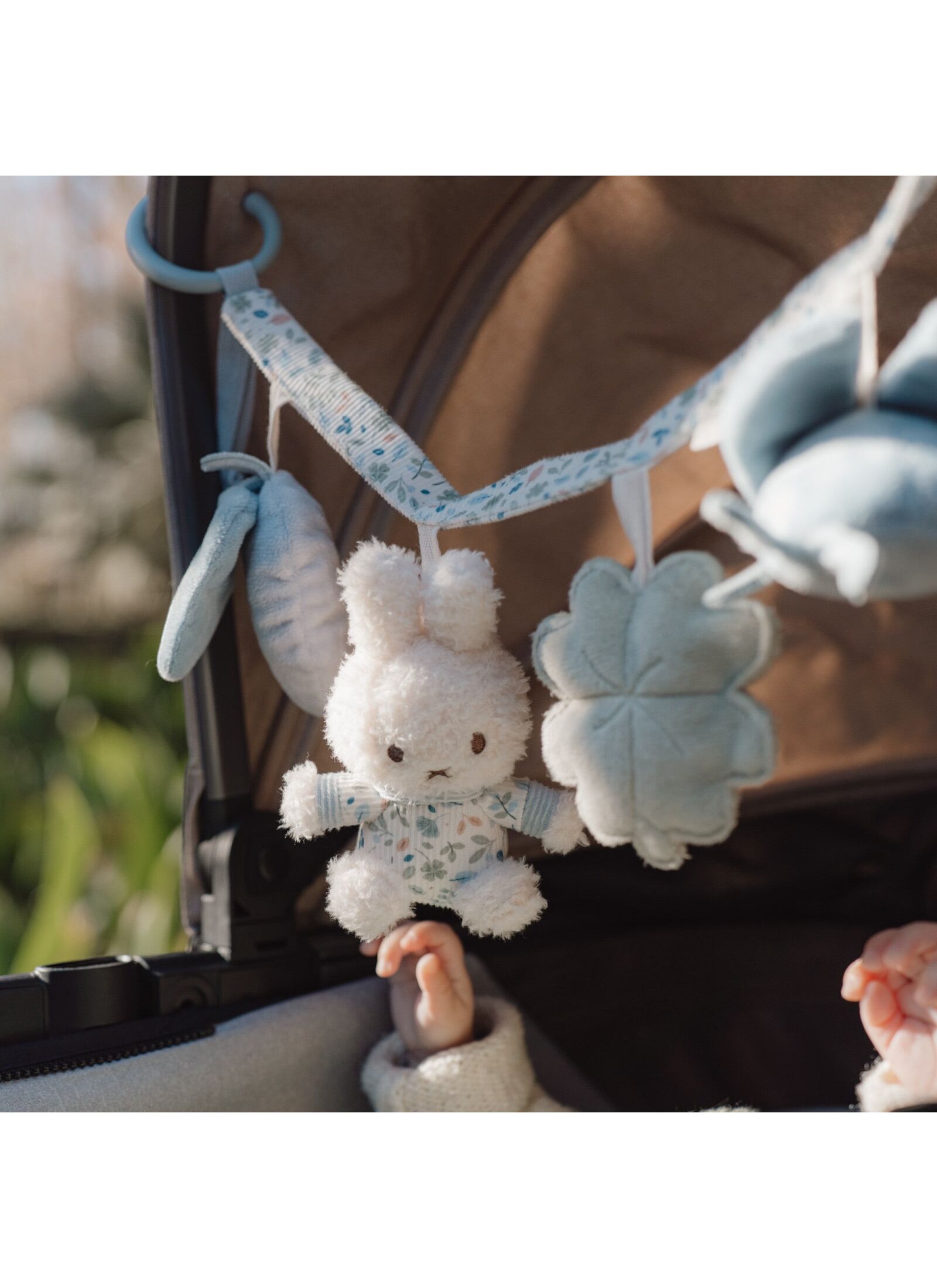 STROLLER TOY CHAIN MIFFY LUCKY LEAVES
