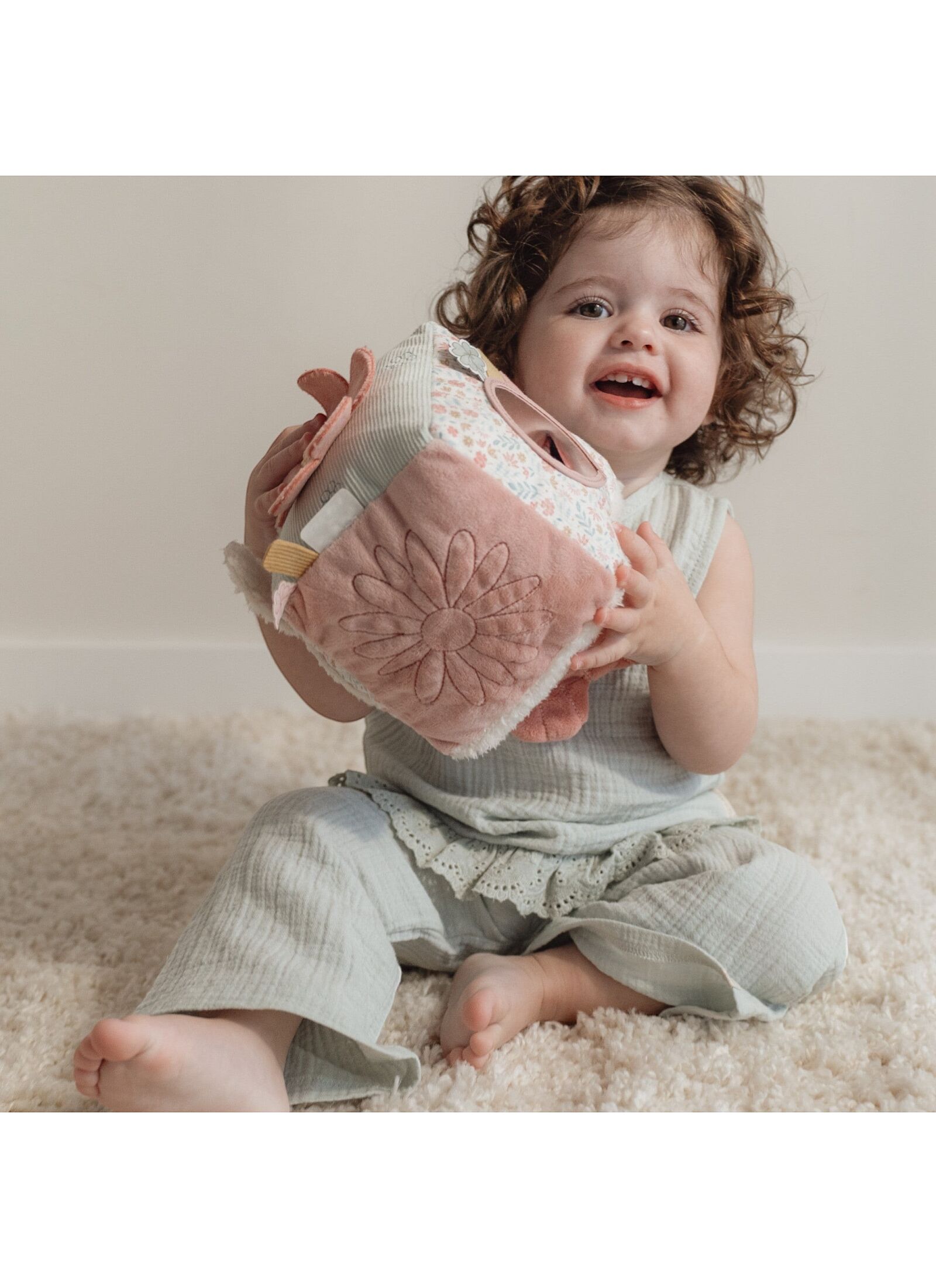 SOFT ACTIVITY CUBE LUCKY BLOSSOM