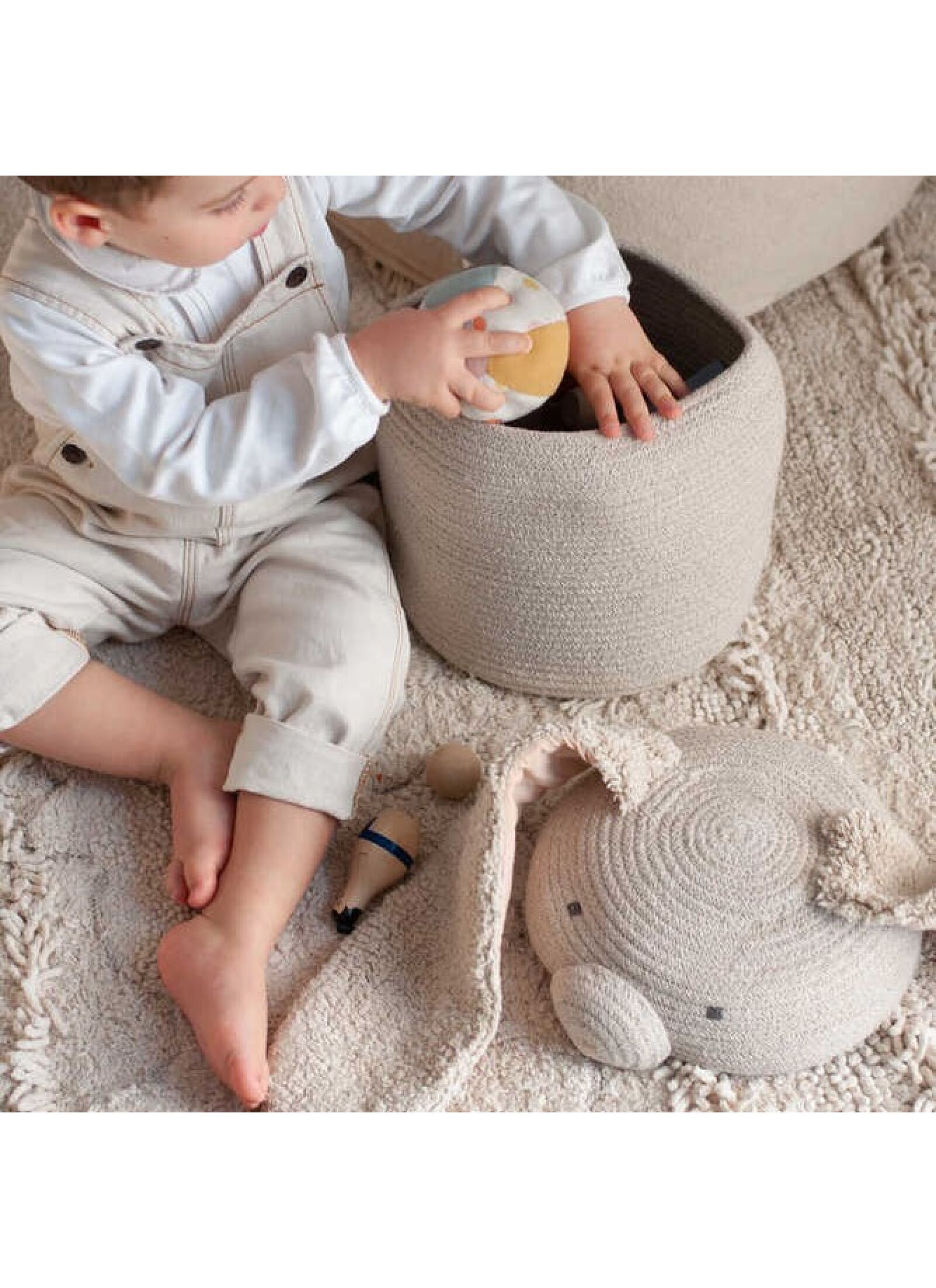 BASKET RITA THE RABBIT (25X30)