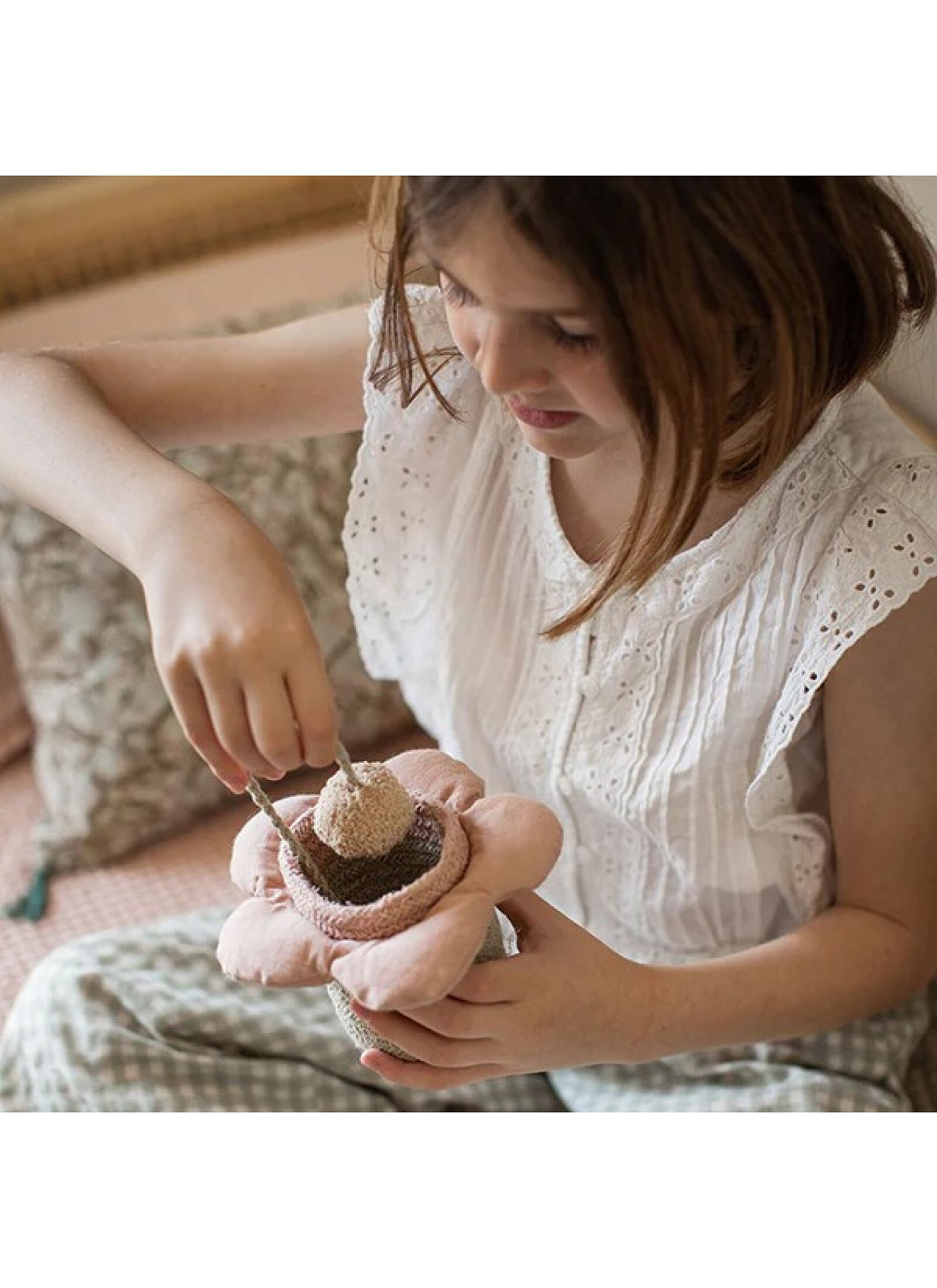 CUP &AMP; BALL FLOWER