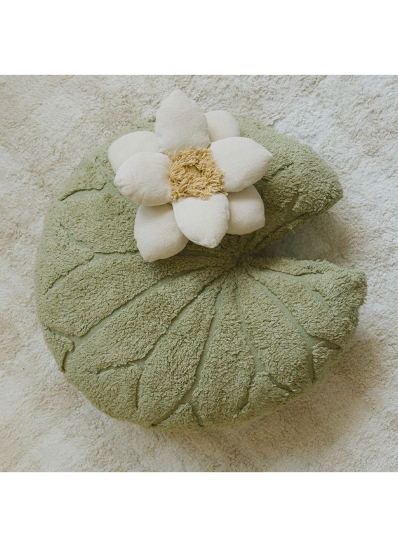 CUSHION WATER LILY
