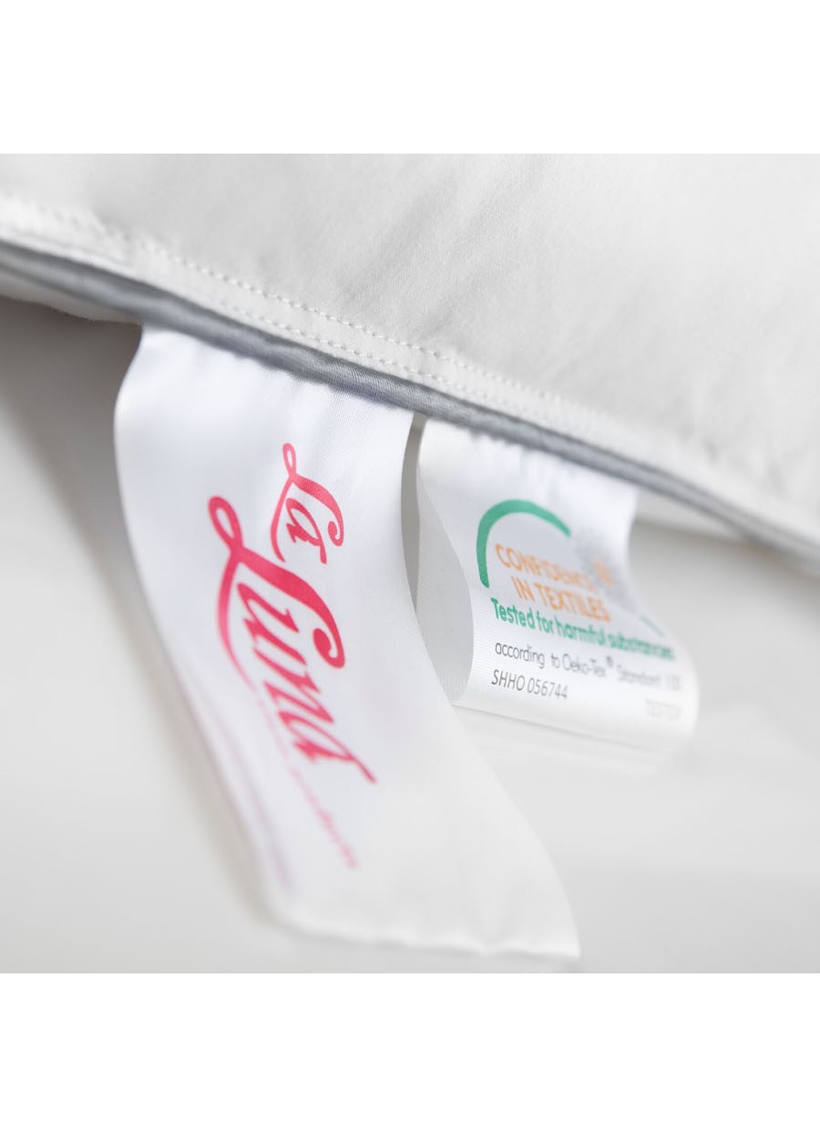 SLEEPING PILLOW TENDER