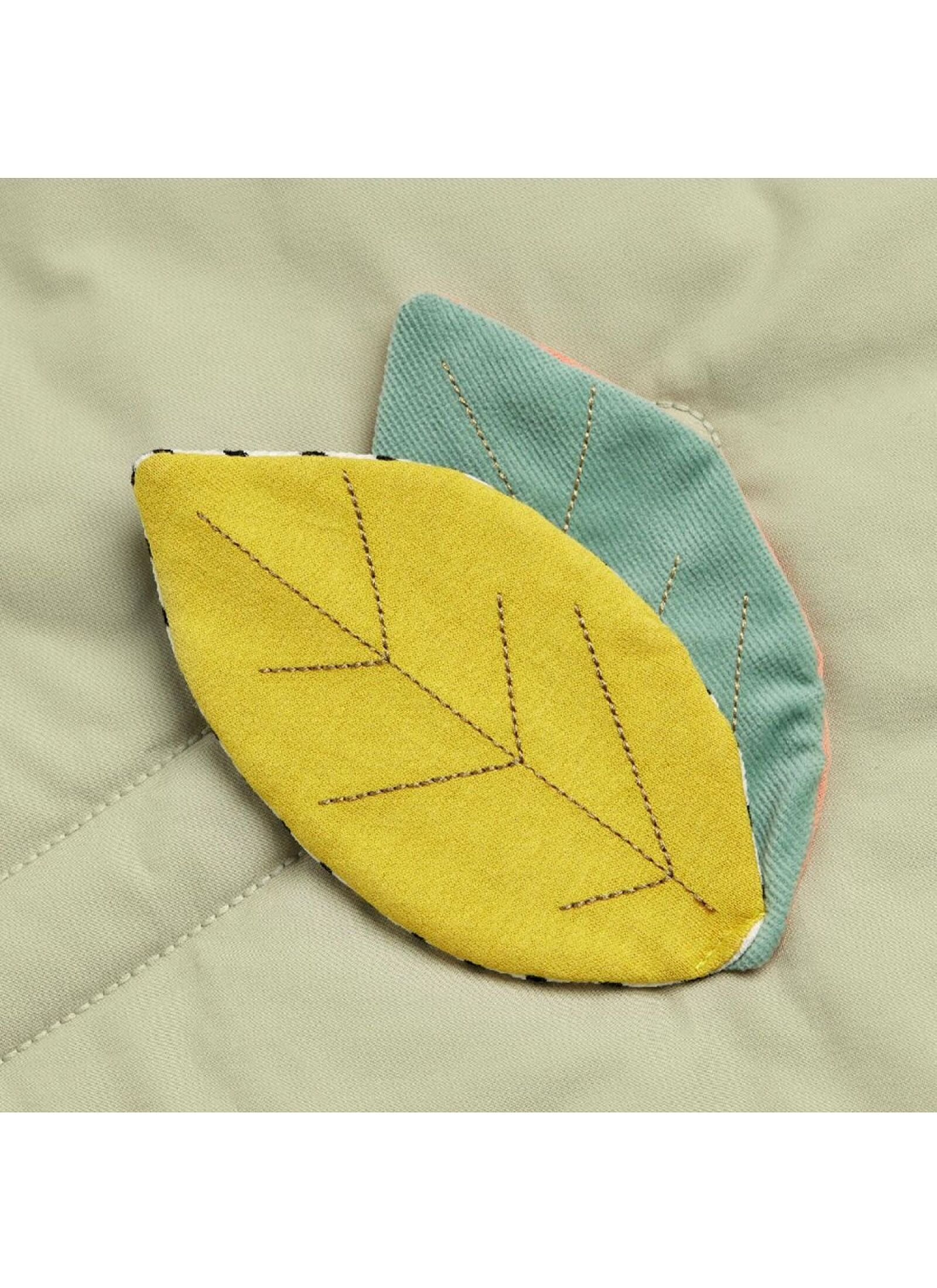 ACTIVITY MAT LEAF