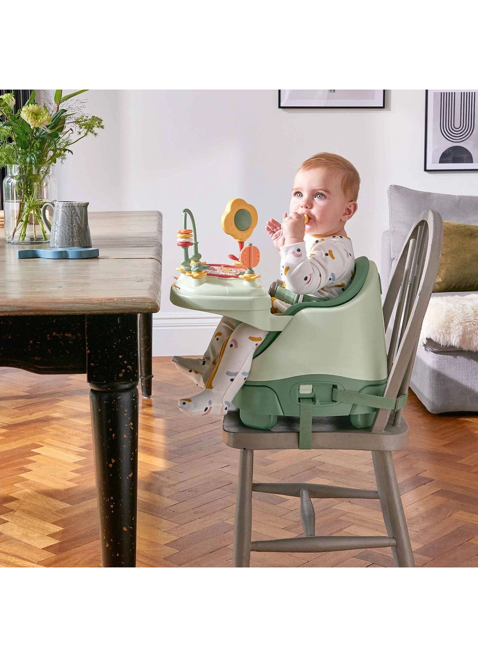 BABY BOOSTER SEAT BUG &AMP; ACT TRAY EUCALYPTUS