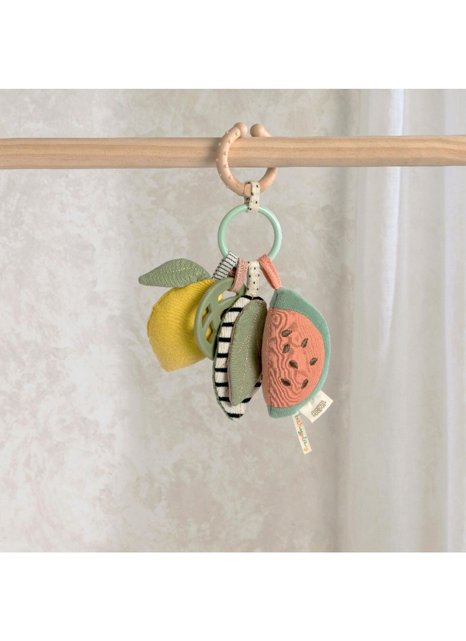 ACTIVITY TOY FRUIT LINKIE