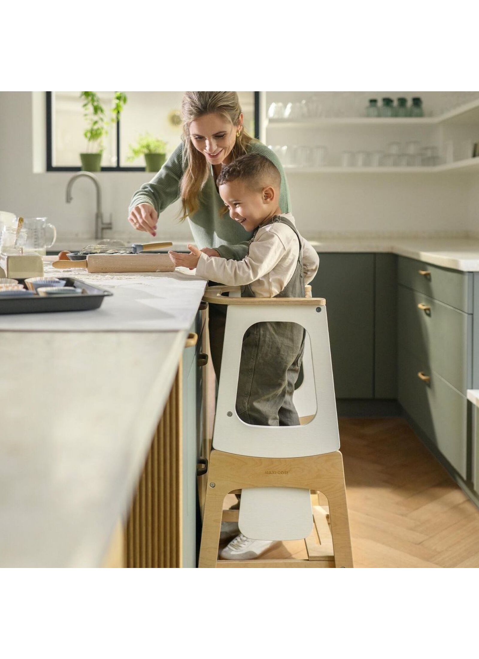 LEARNING TOWER NATURAL WHITE