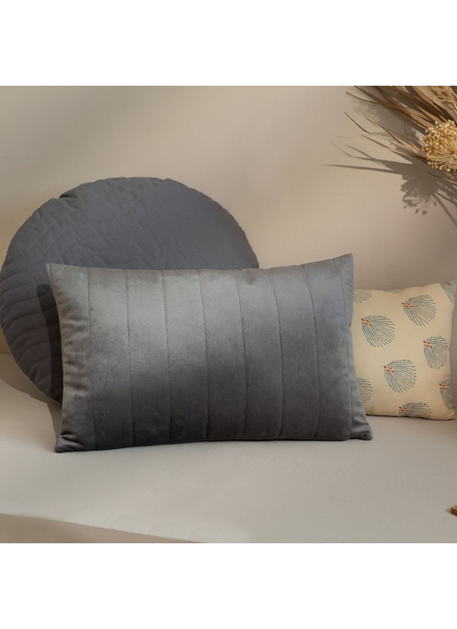 CUSHION AKAMBA VELVET SLATE GREY