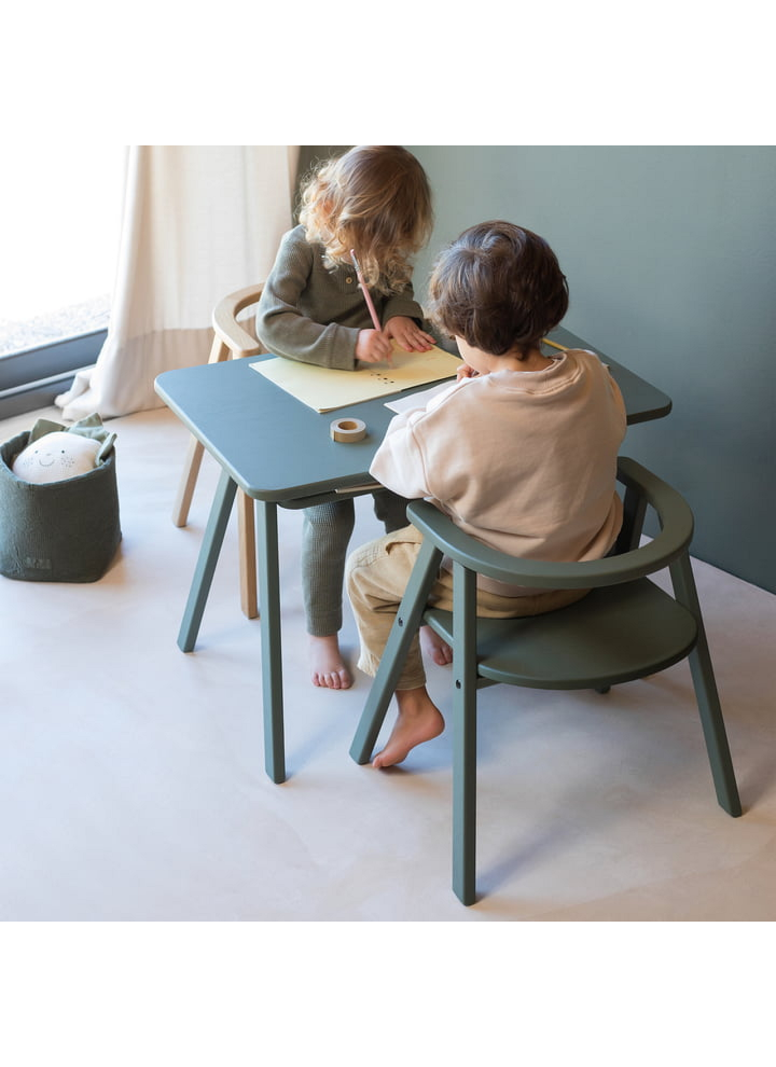 KIDS CHAIR GROWING GREEN DEEP GREEN