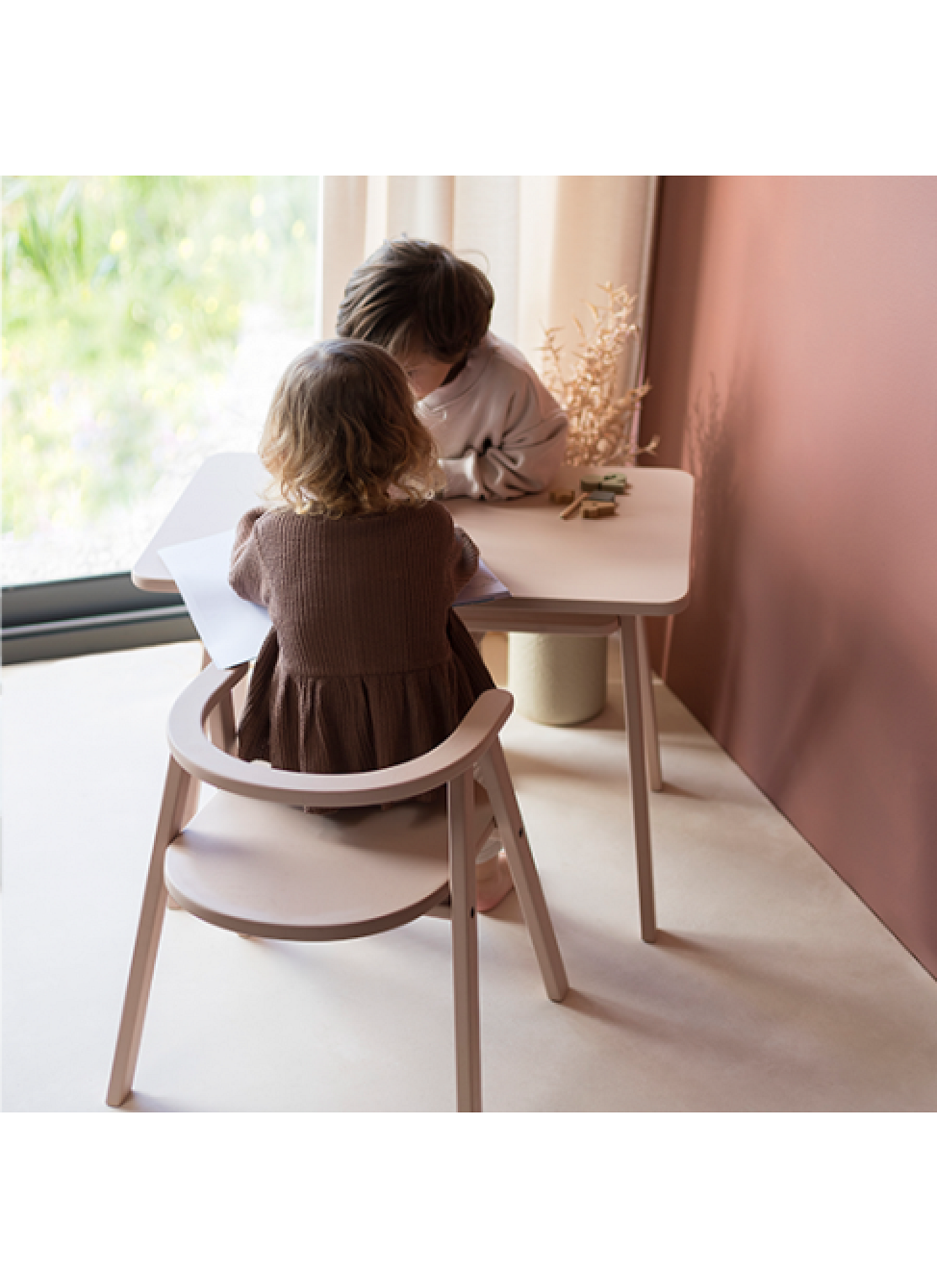 KIDS CHAIR GROWING GREEN BLUSH