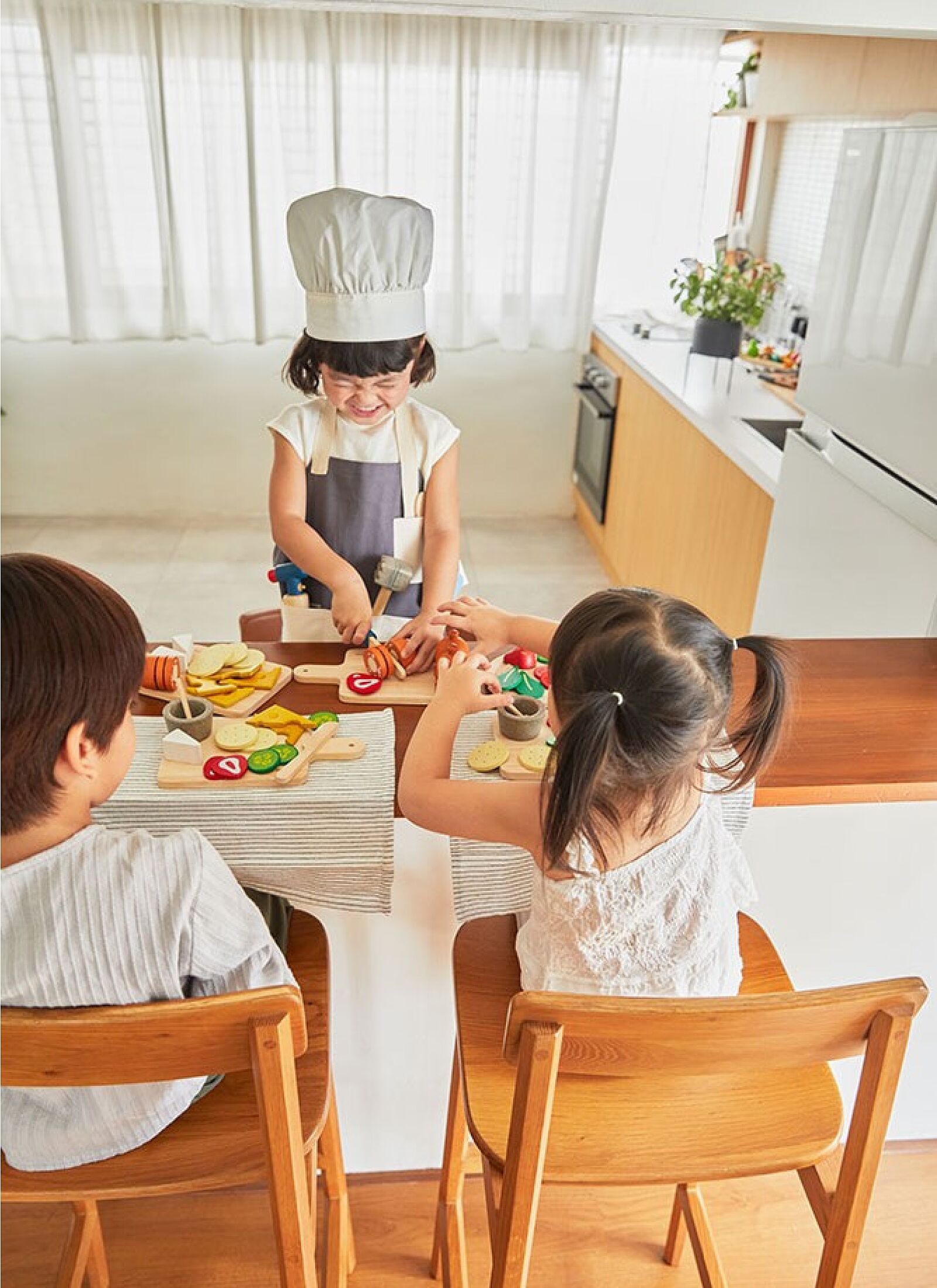 CHEESE &AMP; CHARCUTERIE BOARD