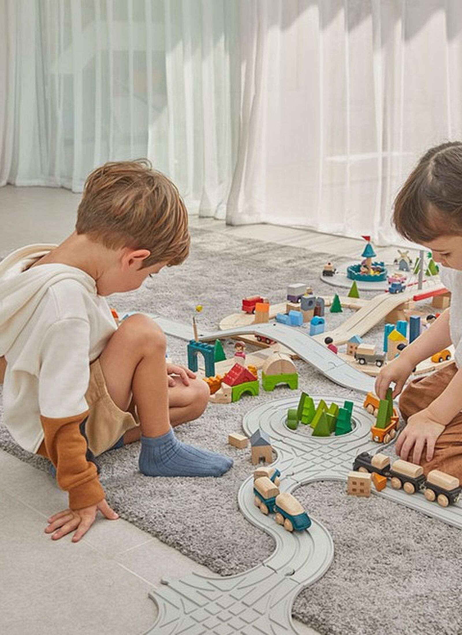 RUBBER ROAD &AMP; RAIL SYSTEM SET LARGE