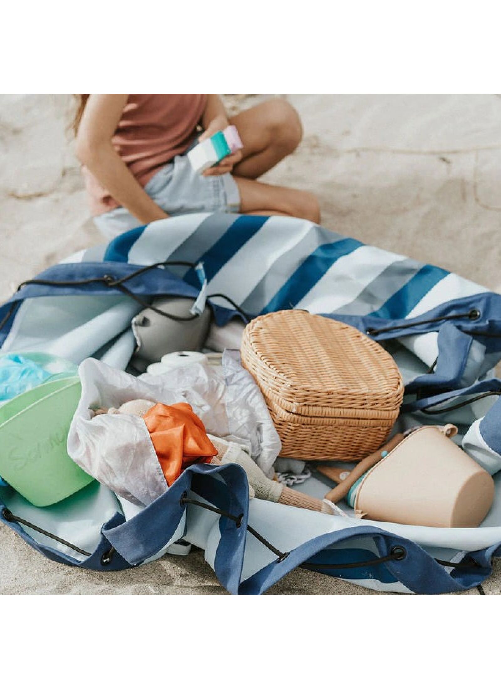 OUTDOOR PLAY MAT-STORAGE BAG BLUE/GREEN STRIPES