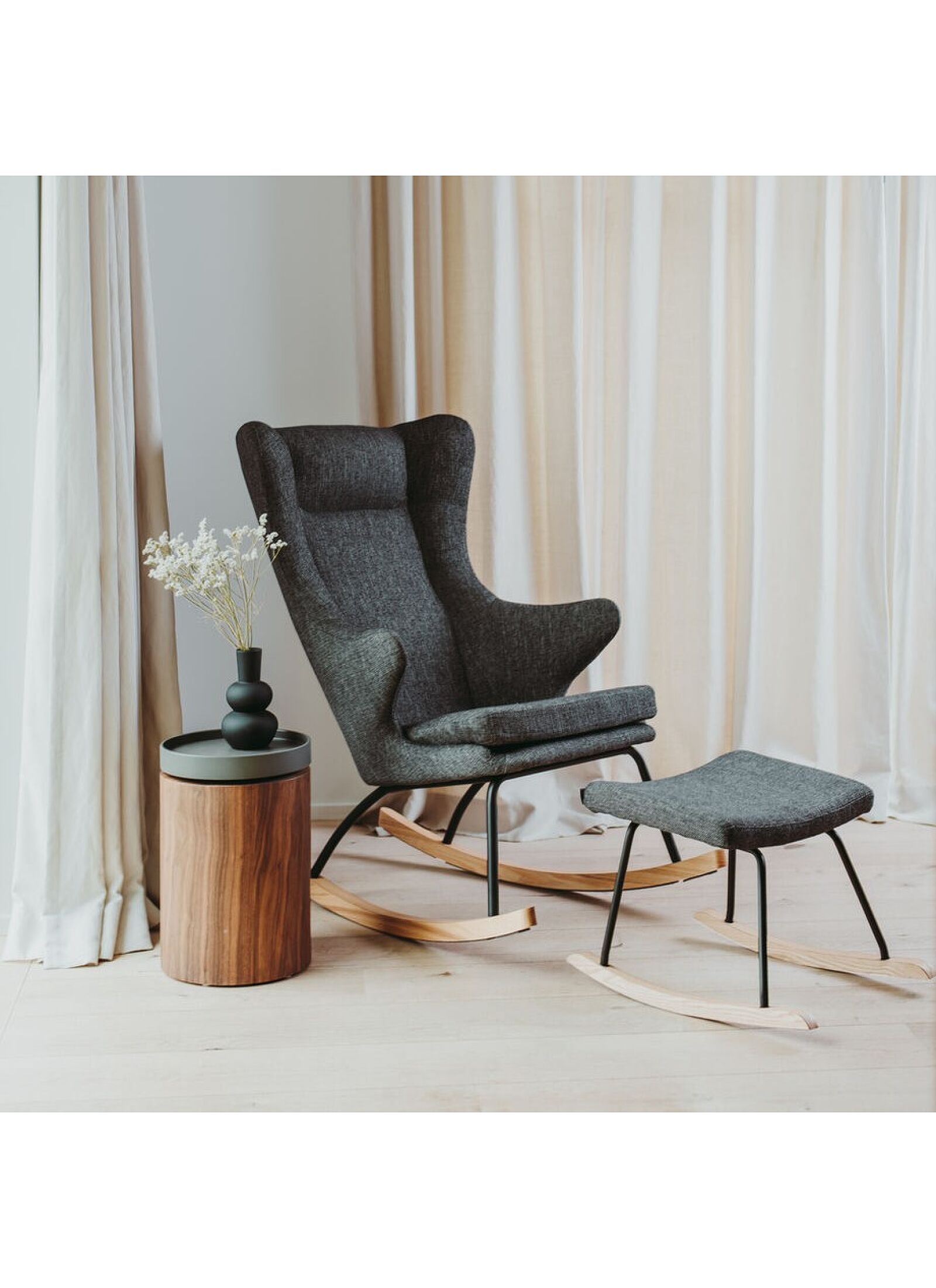 ROCKING ADULT CHAIR DE LUXE BLACK