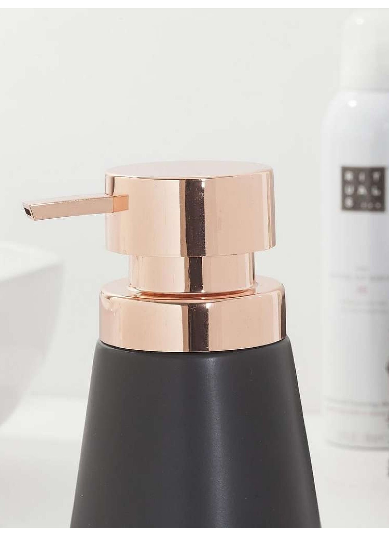 SOAP DISPENSER CONICAL BLACK