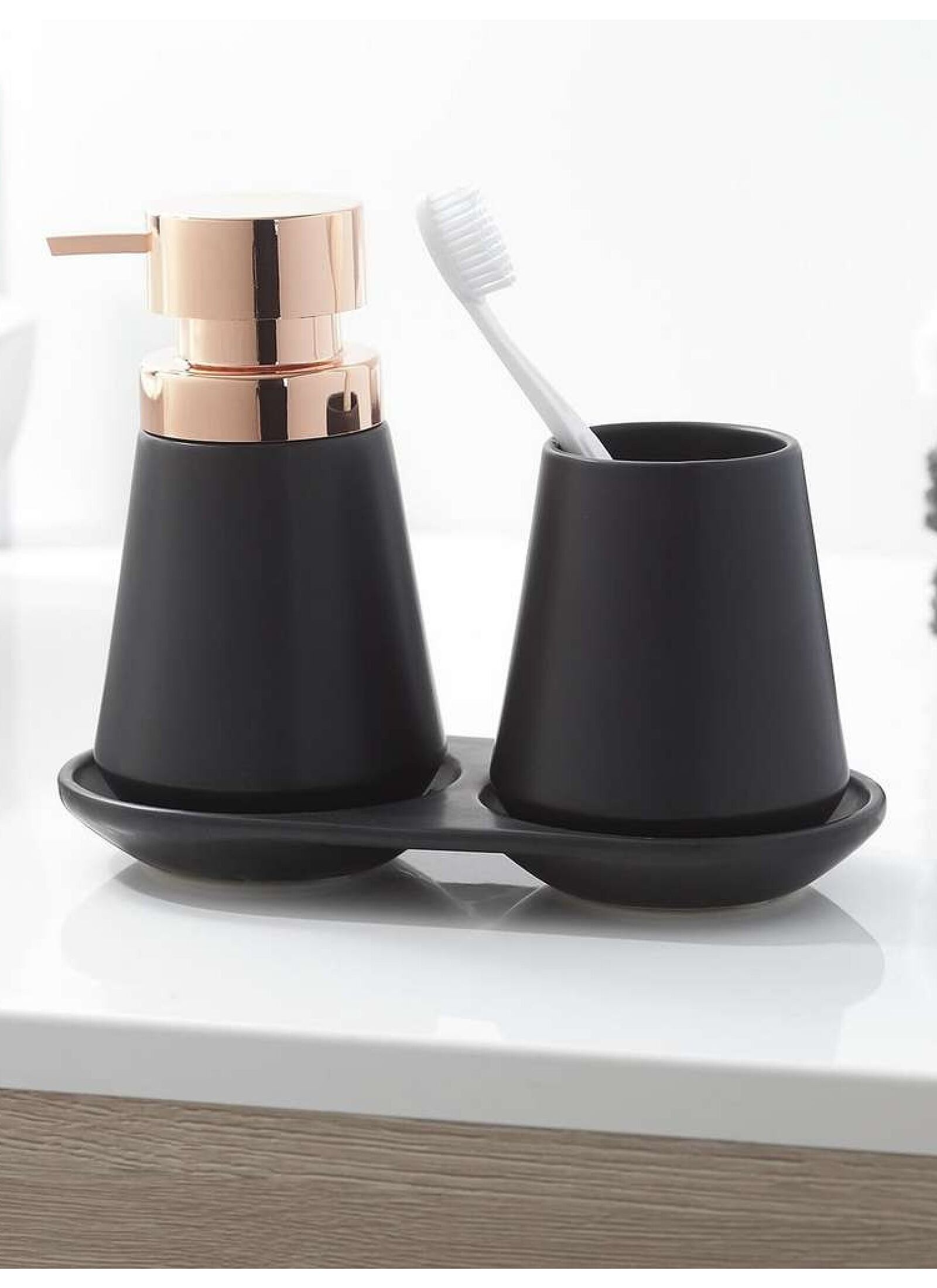 SOAP DISPENSER CONICAL BLACK