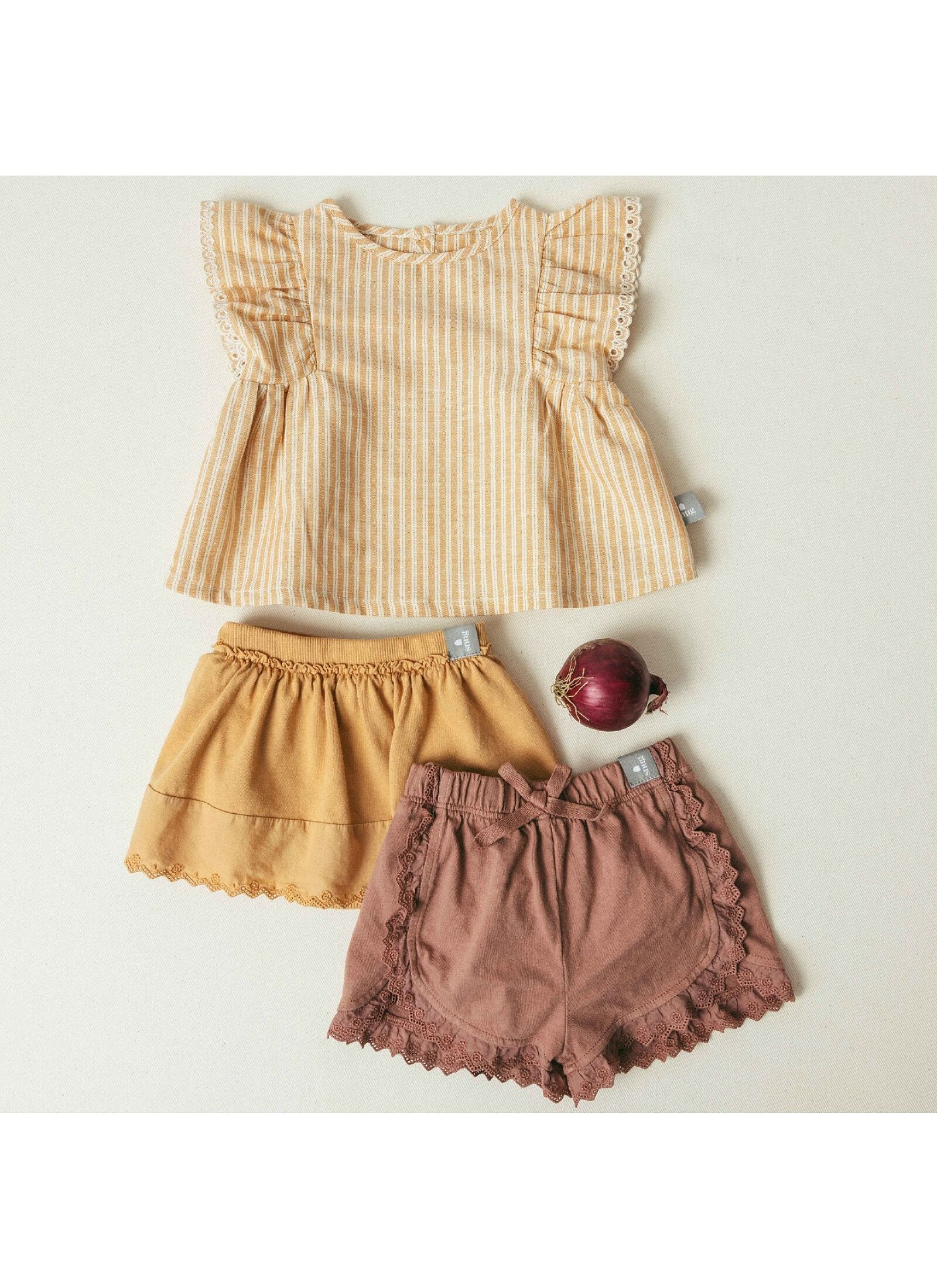 T-SHIRT WITH RUFFLE OCHER