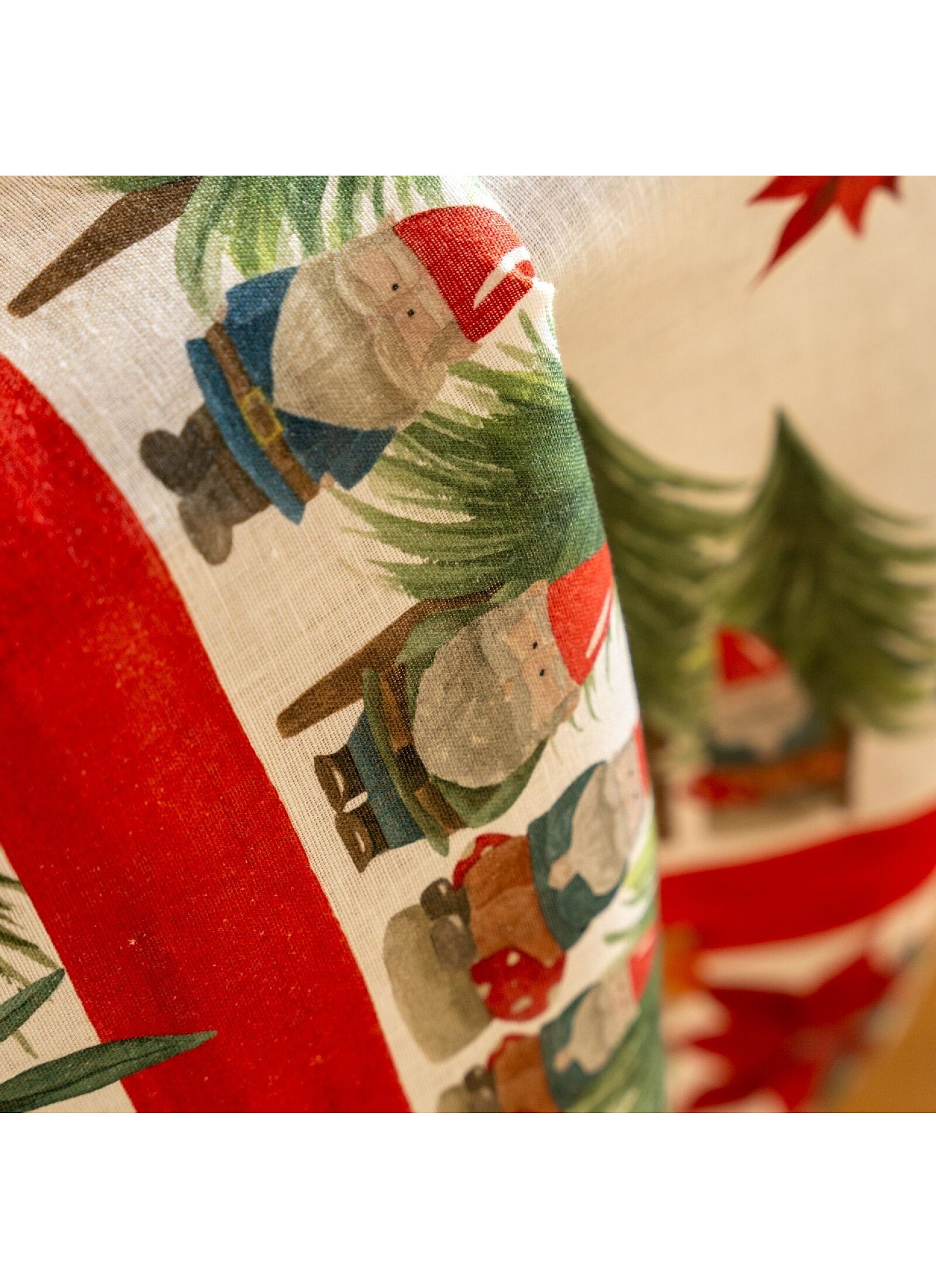 LINEN TABLECLOTH GARLAND GLEE (170X270)