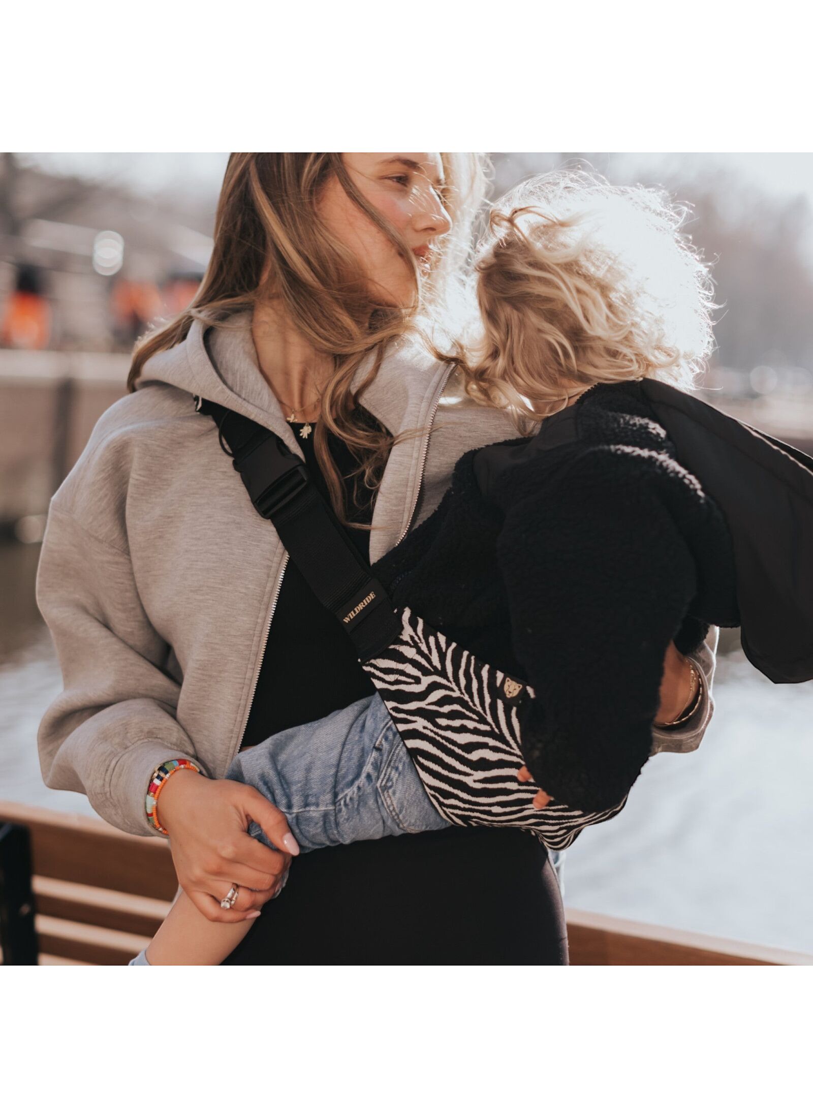 BLACK ZEBRA BABY CARRIER