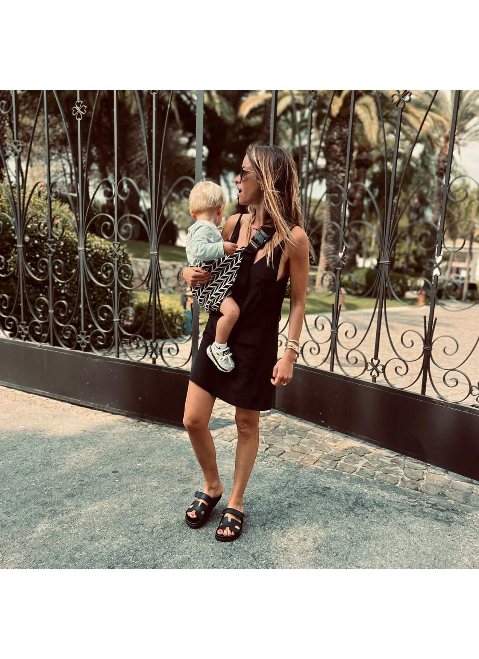 FEATHERS BABY CARRIER