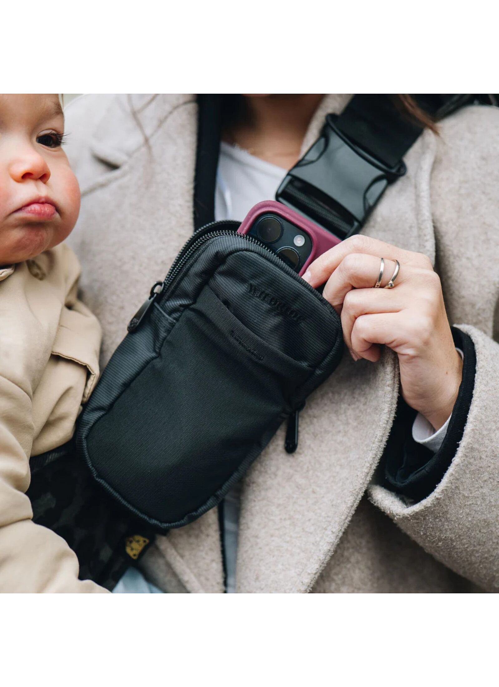 BABY CARRIER BAG BLACK