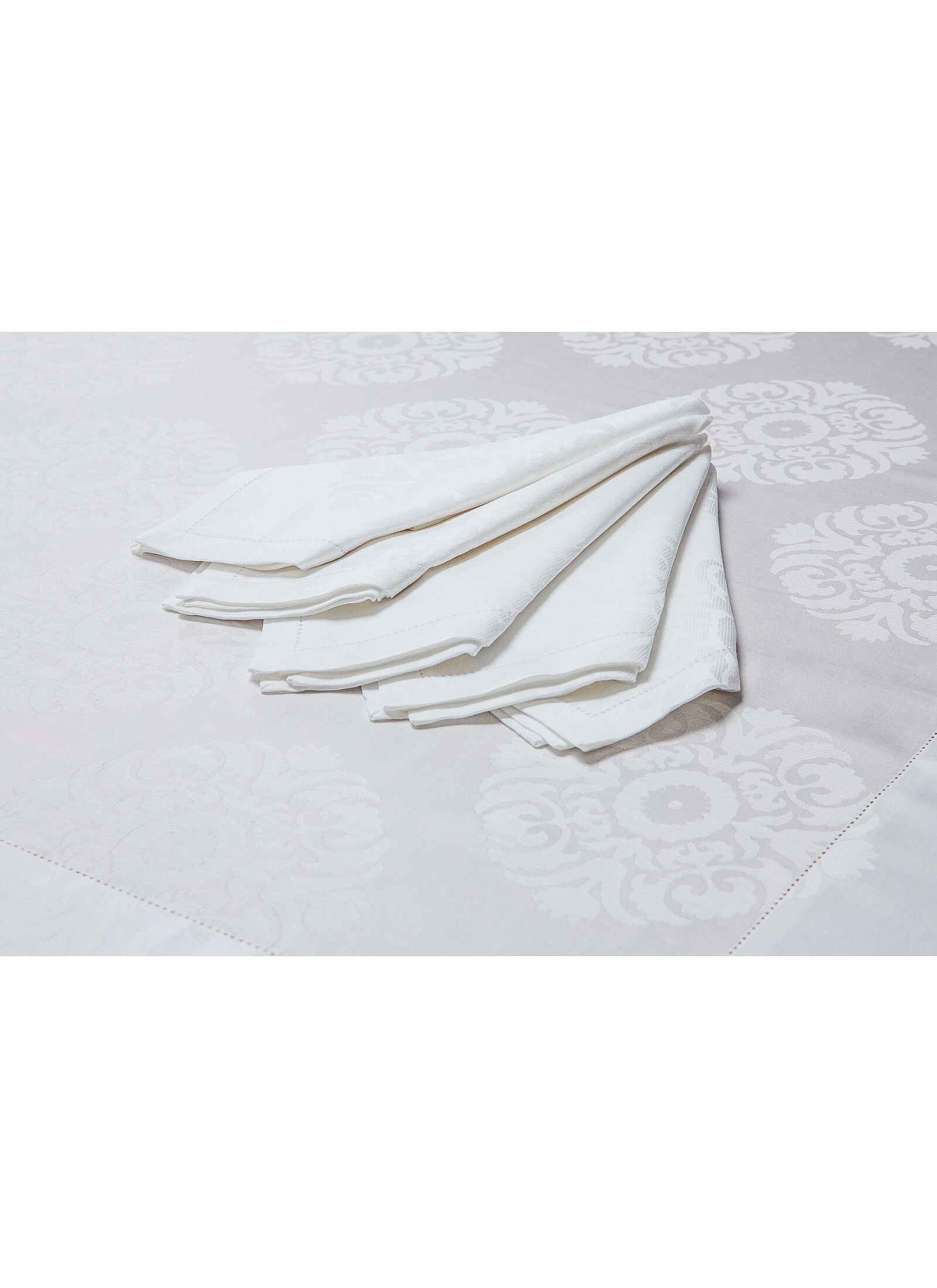 JACQUARD NAPKINS WITH AJOUR (6PCS) WHITE