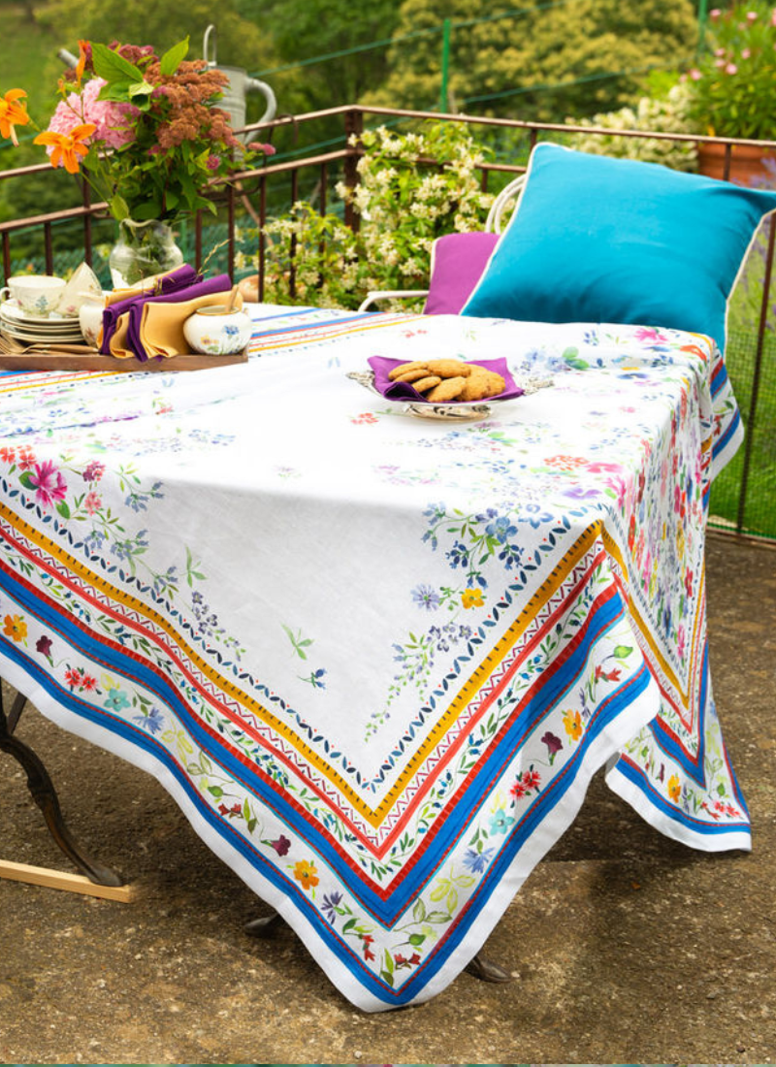 LINEN TABLECLOTH PRIMULA