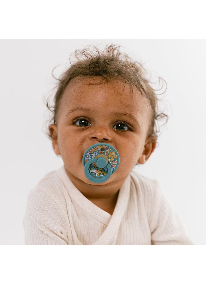 PACIFIER 2PCS X LIBERTY JUNE BLOSSOM VANILLA HUSH MIX LATEX 