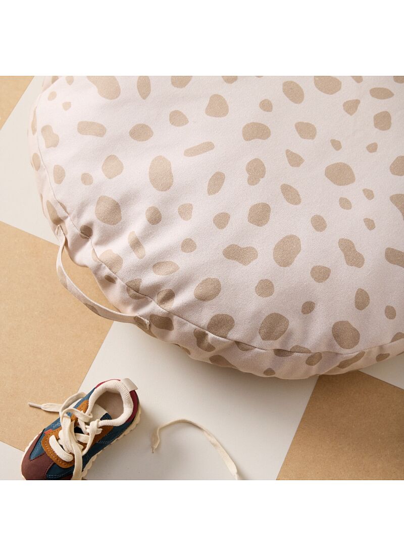 FLOOR CUSHION WITH PARLIAMENTS