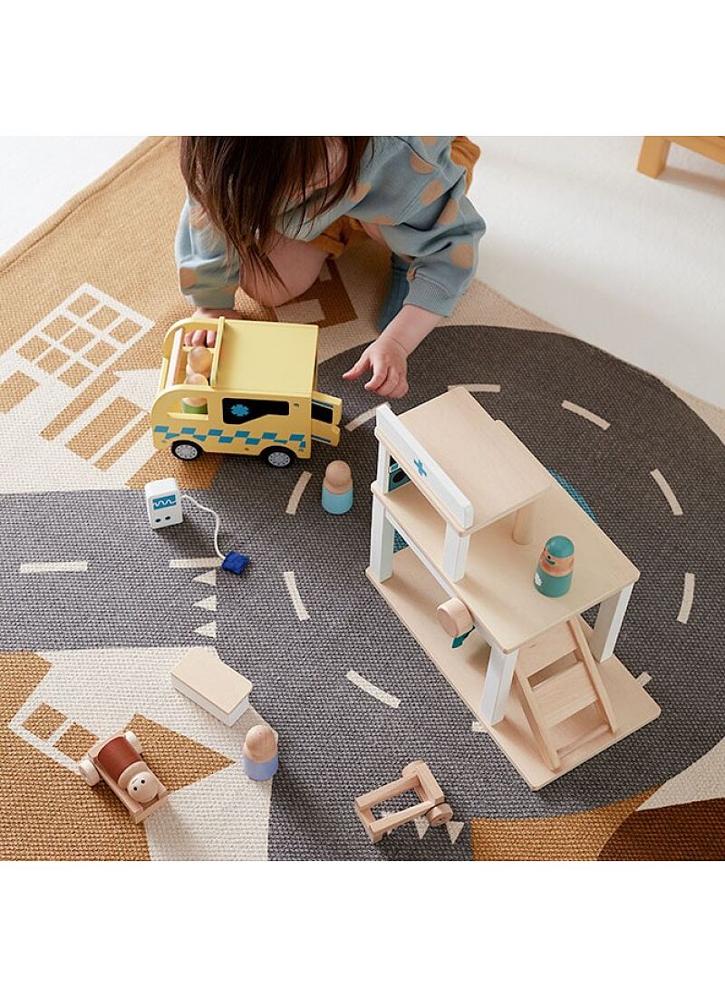 DOUBLE AMBULANCE AIDEN