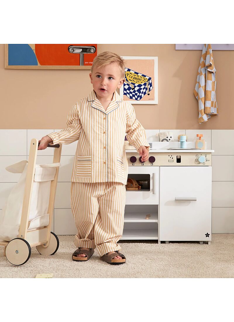 WOODEN TROLLEY