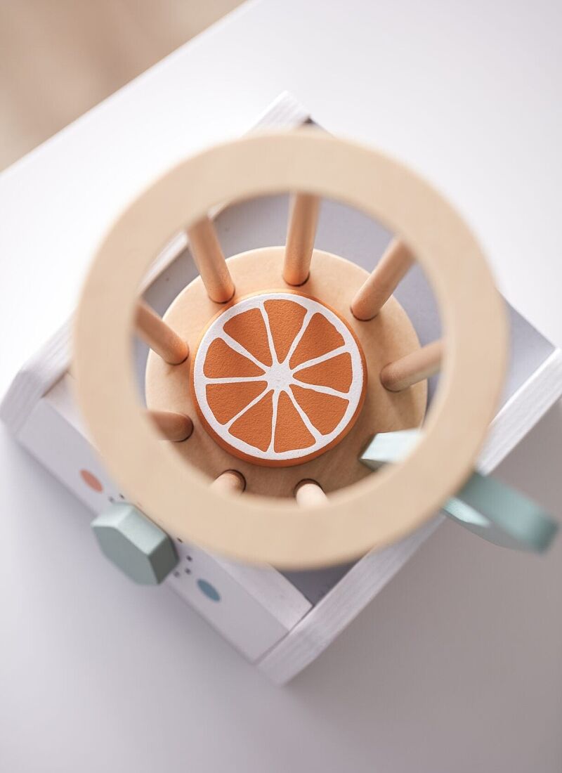 WOODEN BLENDER