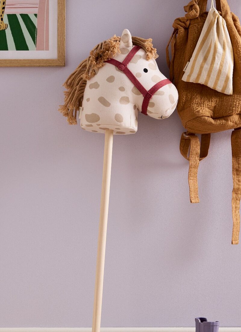 WOODEN HOBBY HORSE DOTTY AIDEN