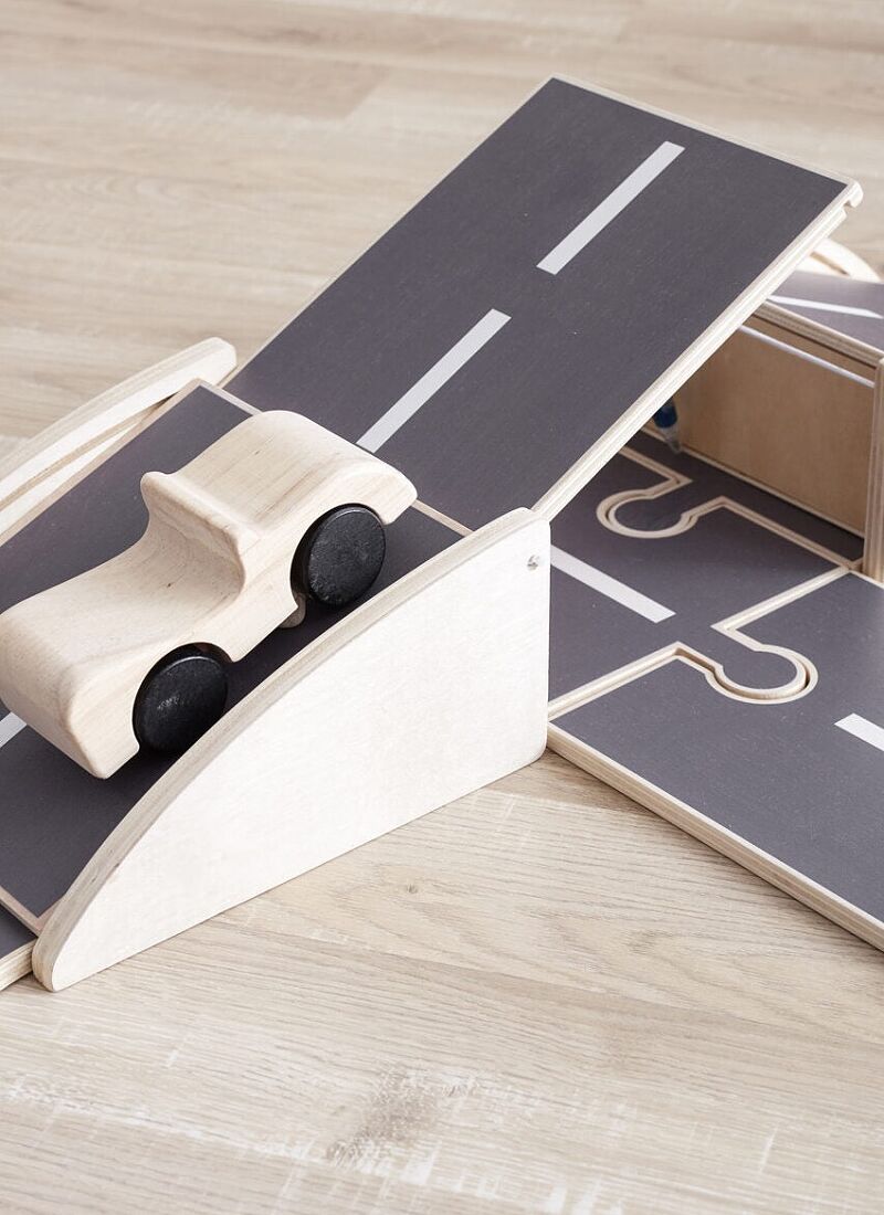 WOODEN CAR TRACK