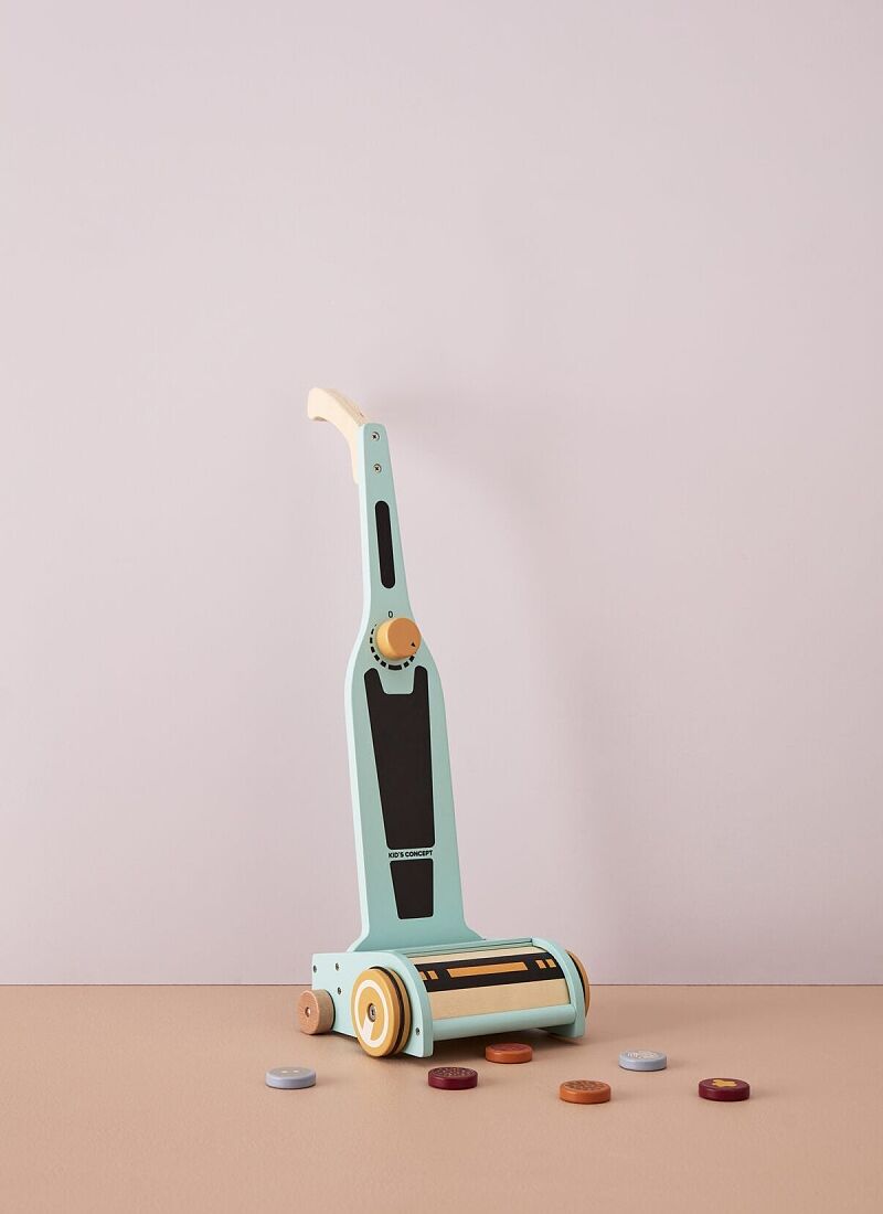 WOODEN VACUUM CLEANER