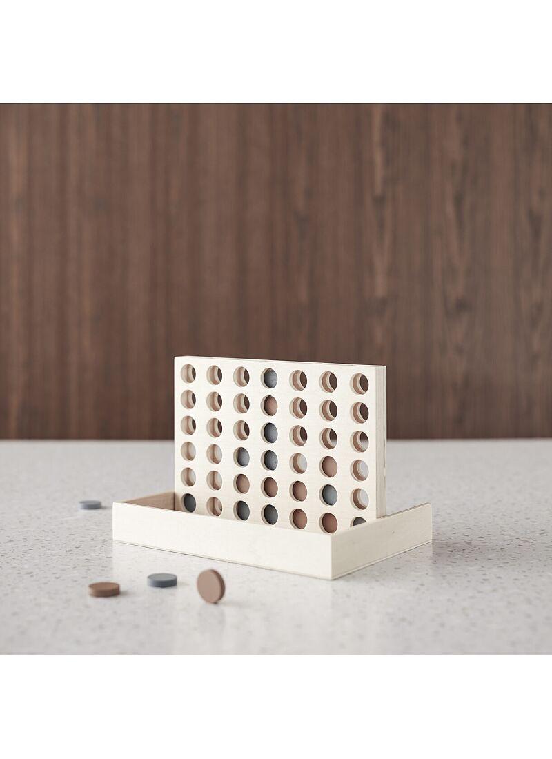 WOODEN '4 IN A ROW' GAME