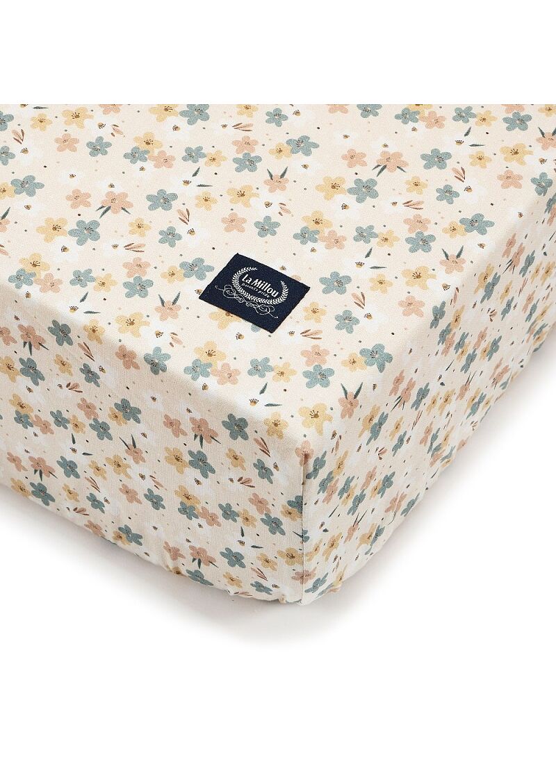 FLAT SINGLE SHEET PRETTY FLORAL