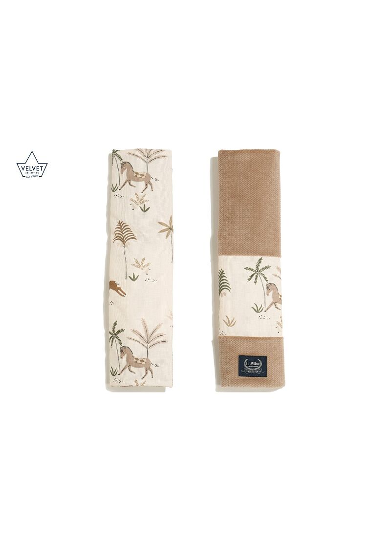 SEAT BELT COVER LITTLE SAVANNAH VELVET MOCCA