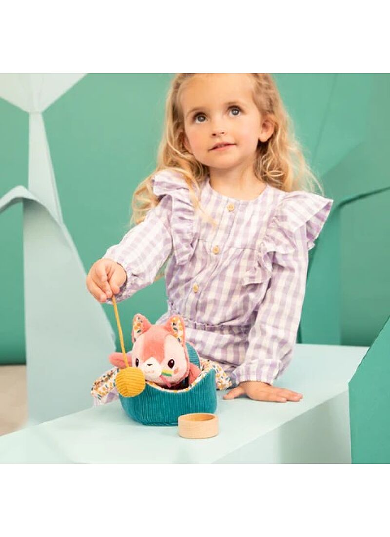 SOFT KITTY WITH BASKET JEANNE