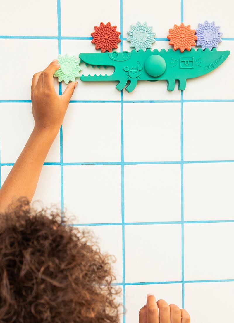 CROCODILE BATH BALANCE TOY