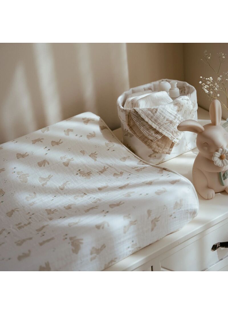 CHANGING COVER BABY BUNNY